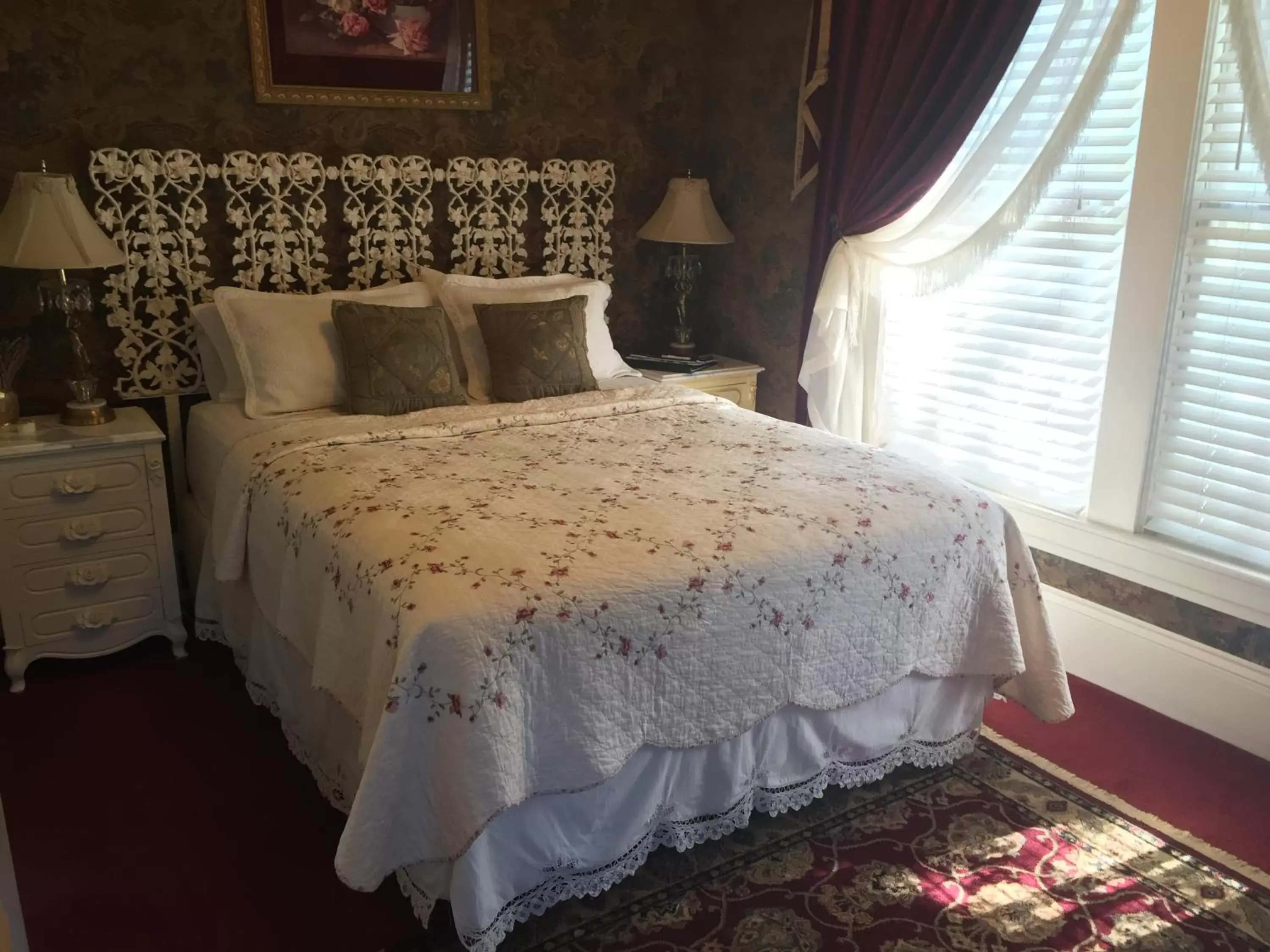 Decorative detail, Bed in The Whitmore Inn