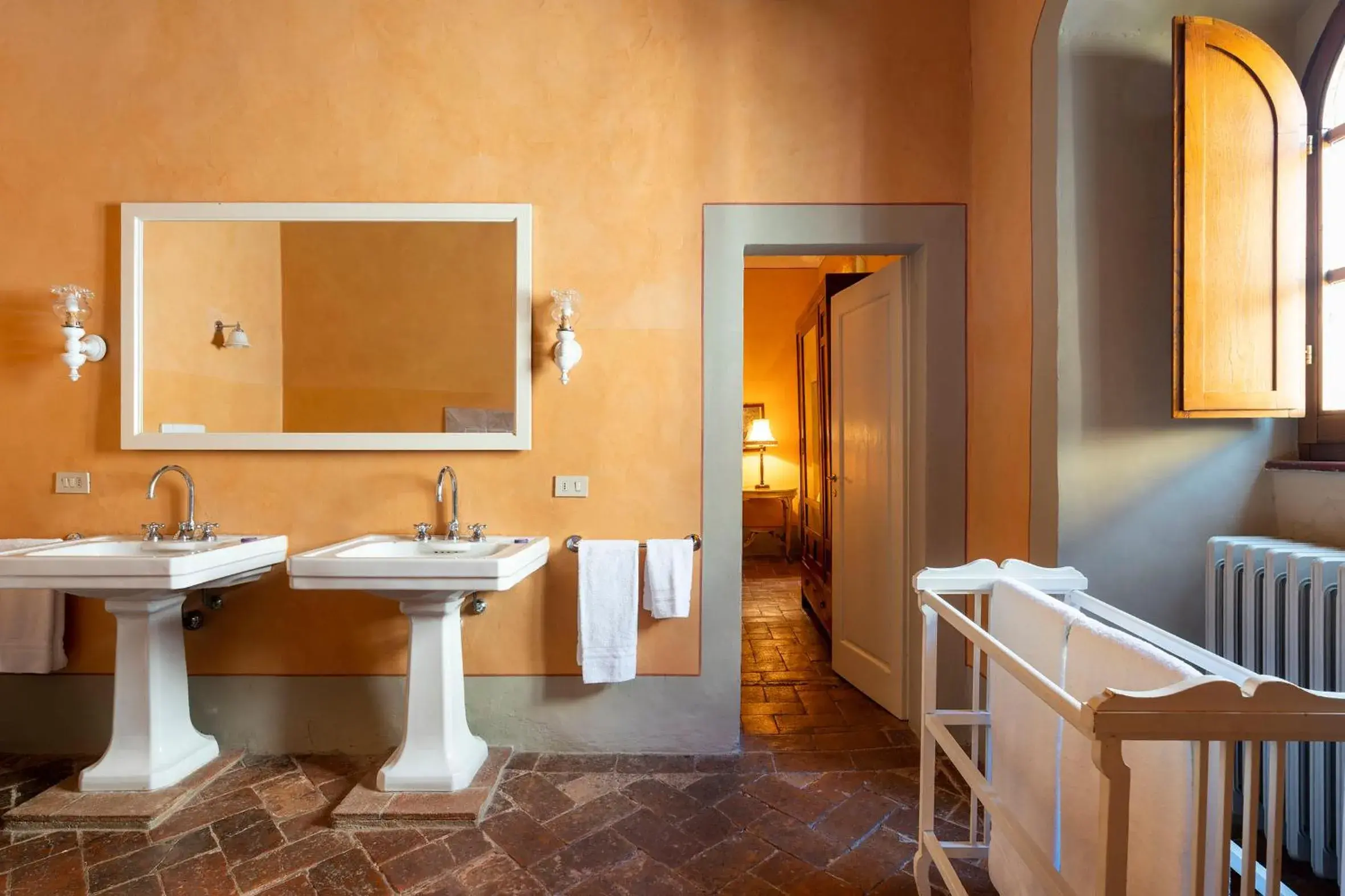 Bathroom in Castello di Fonterutoli Wine Resort