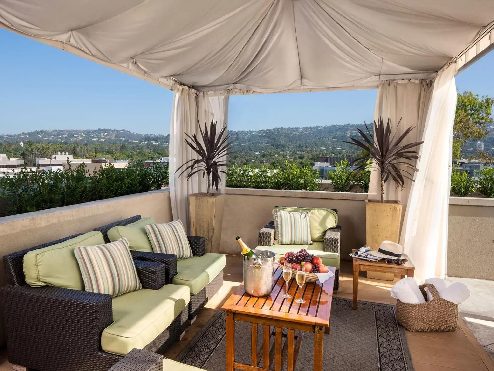 View (from property/room) in L'Ermitage Beverly Hills