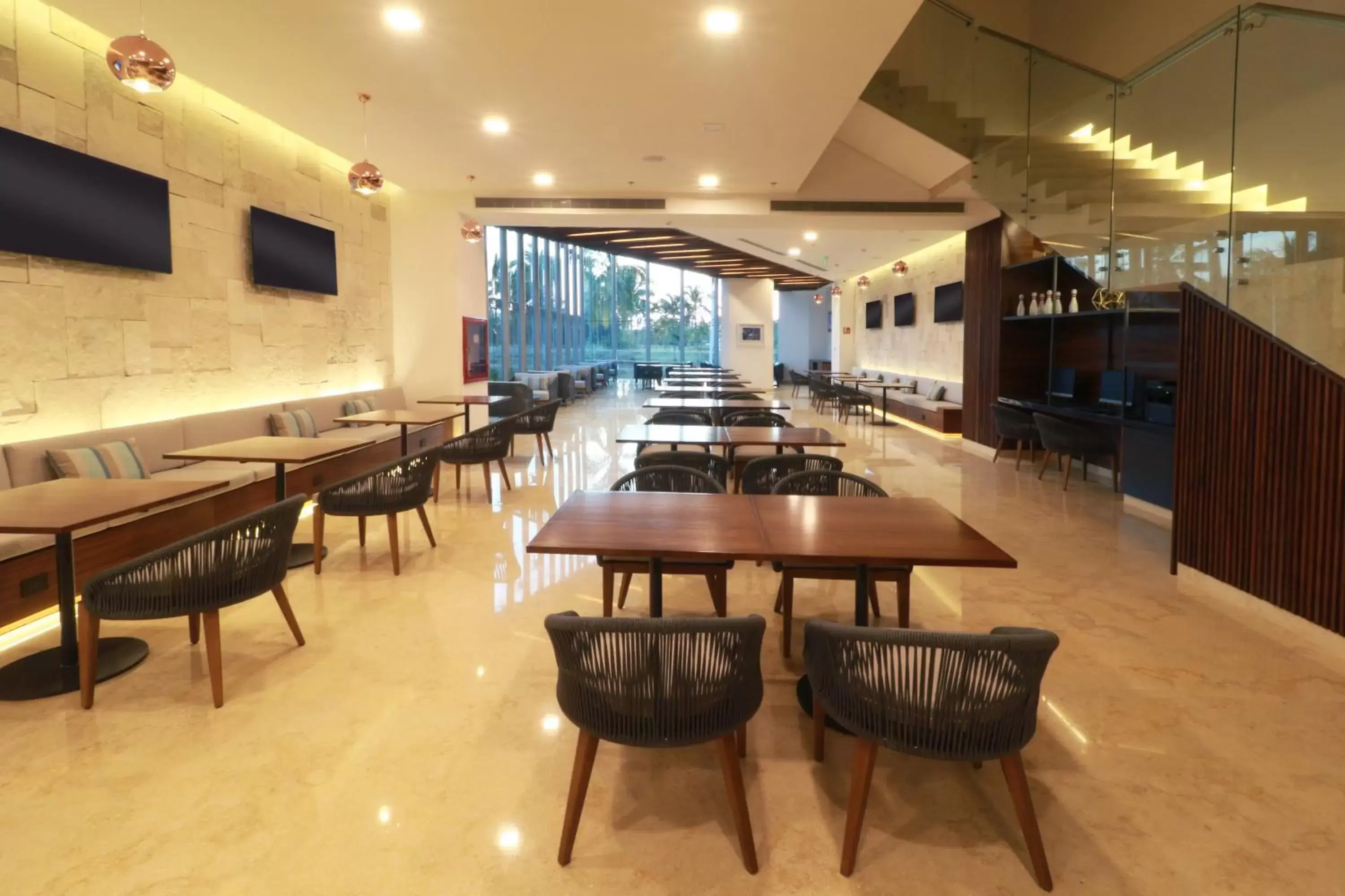 Restaurant/Places to Eat in Holiday Inn & Suites - Puerto Vallarta Marina & Golf, an IHG Hotel