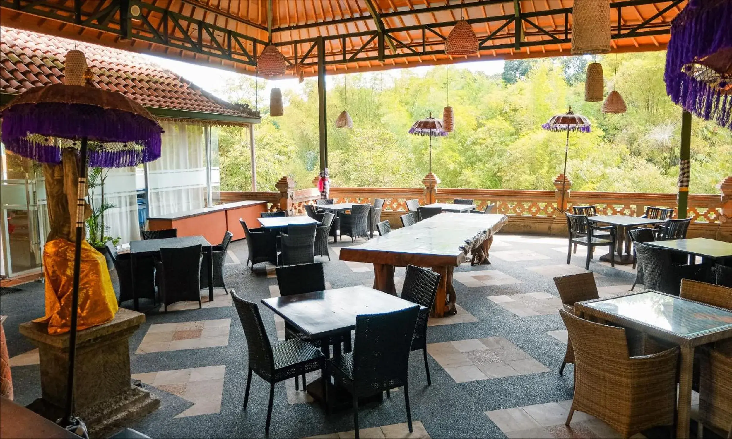 Restaurant/Places to Eat in Ubud Hotel and Cottages