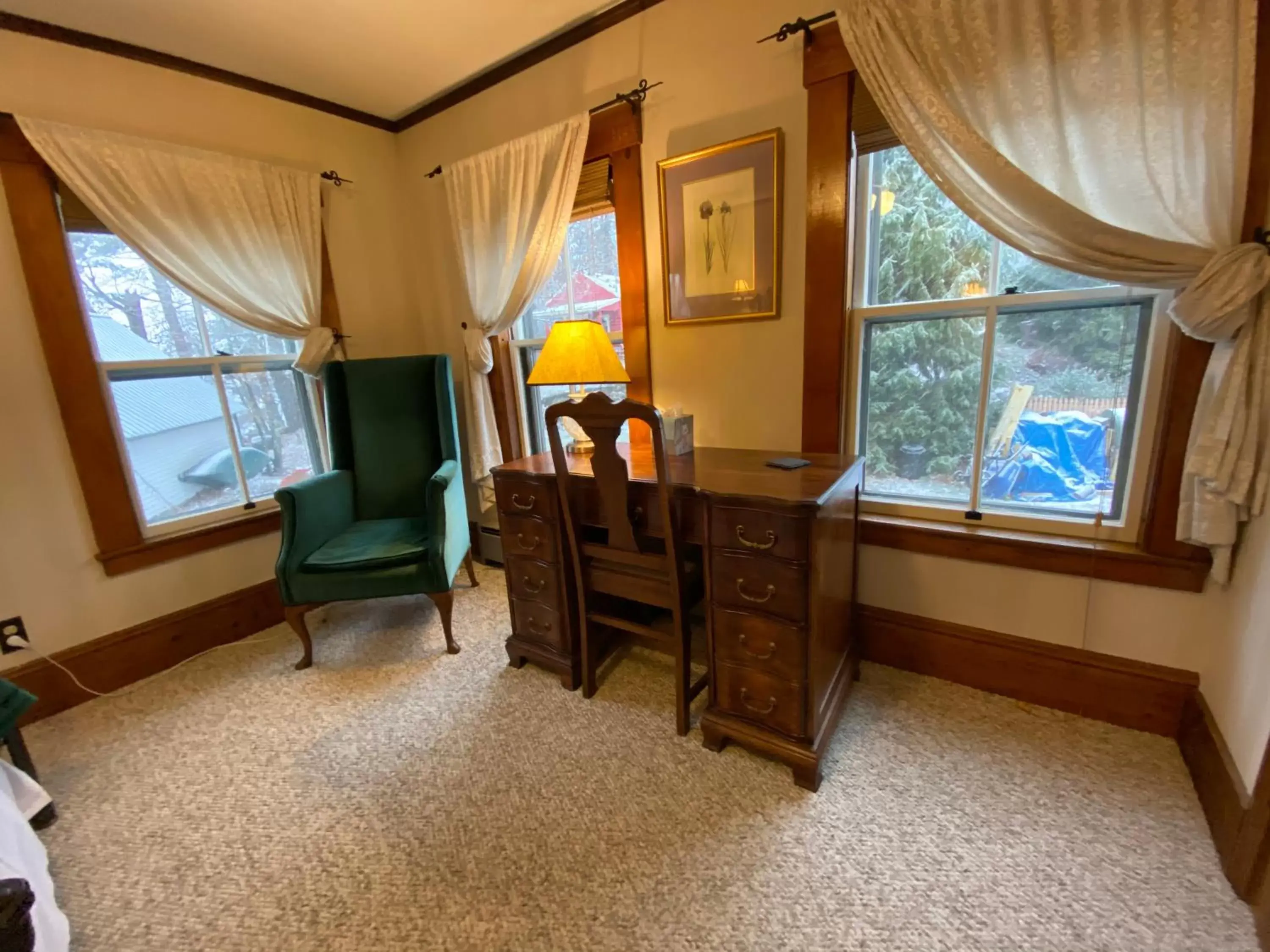 Decorative detail, Dining Area in Follansbee Inn