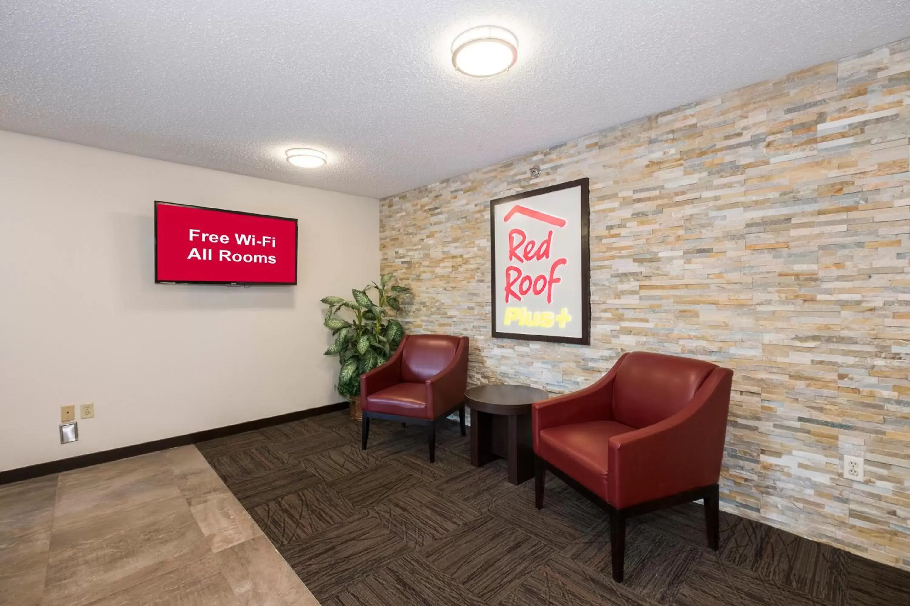 Lobby or reception, Lobby/Reception in Red Roof Inn PLUS+ & Suites Opelika