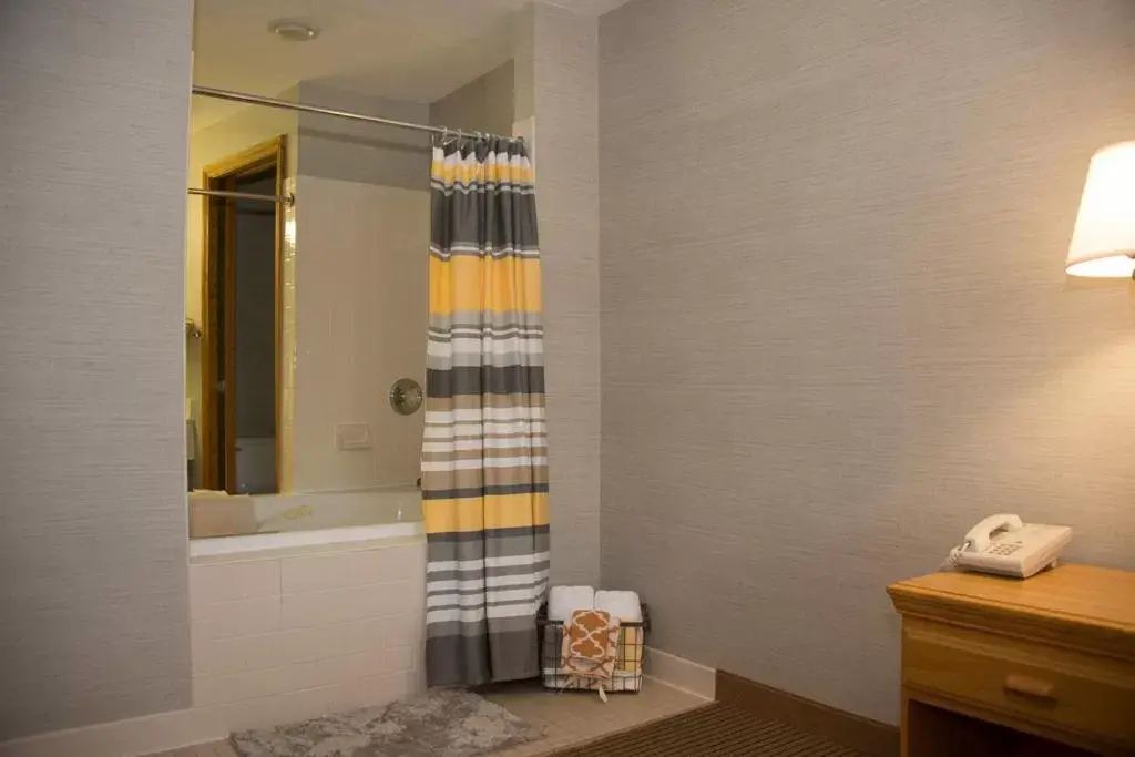 Bathroom, Lobby/Reception in All Seasons Resort