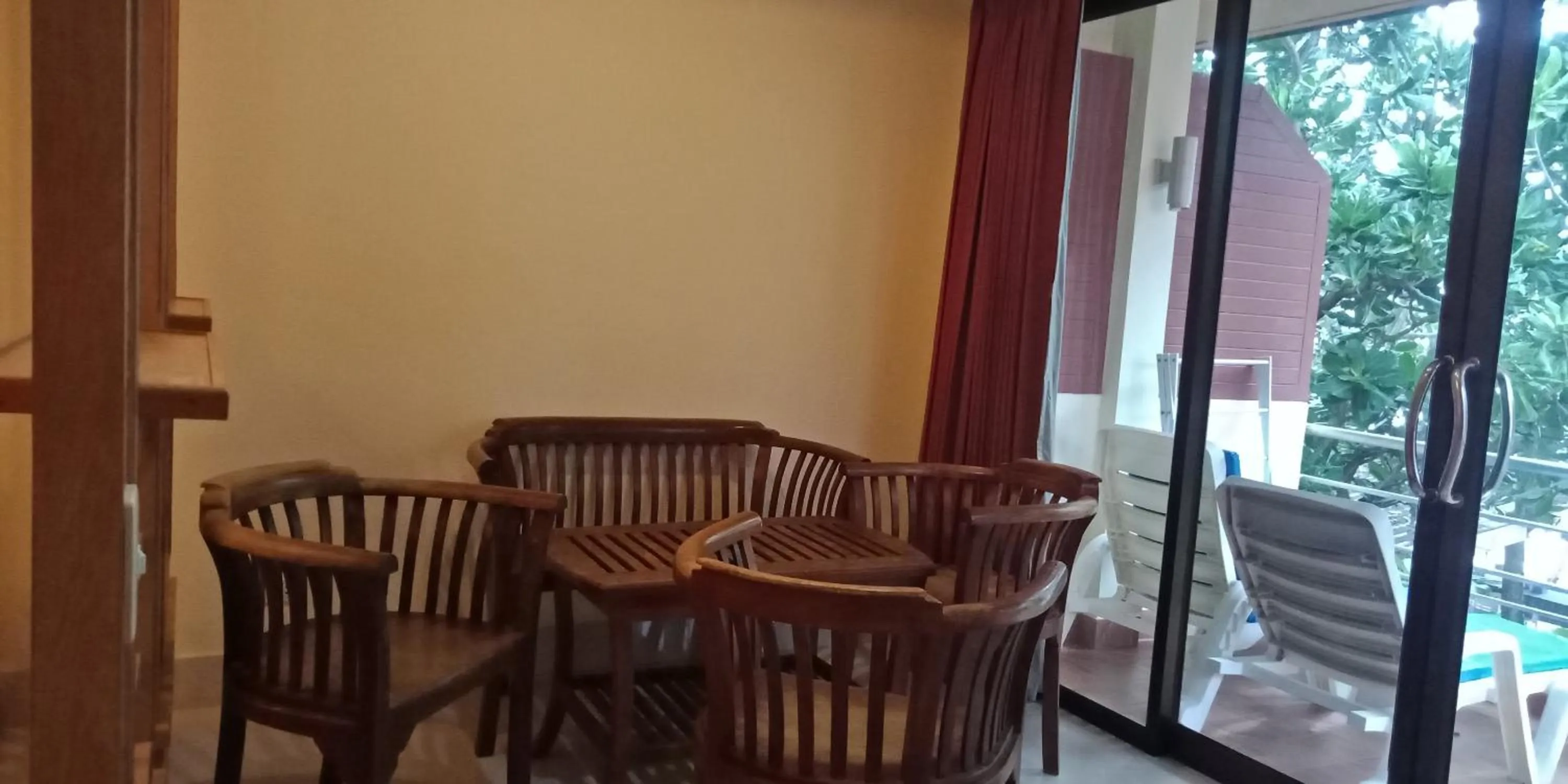 Family Room in Lanta Summer House 1