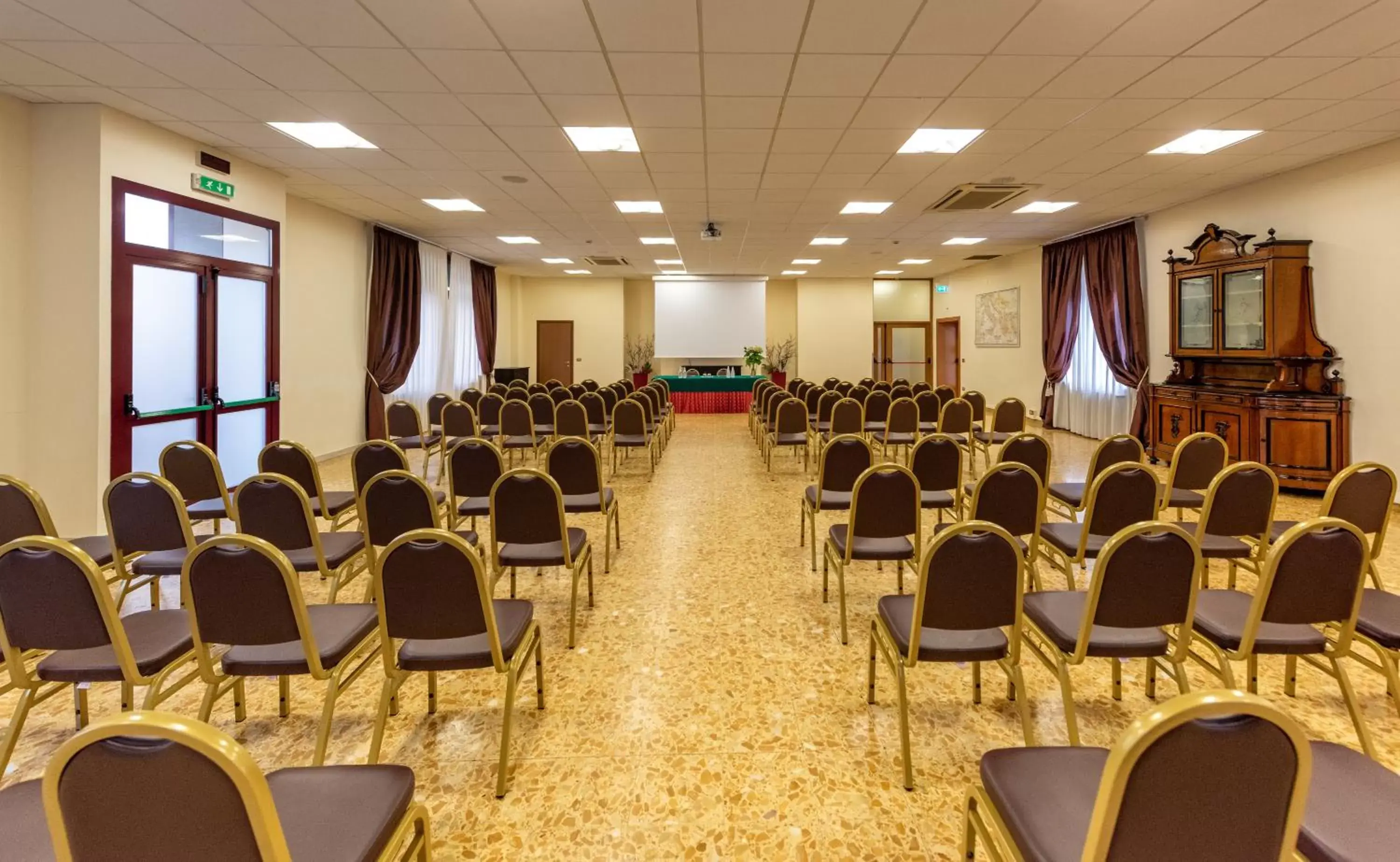 Meeting/conference room in Hotel Casa Del Pellegrino