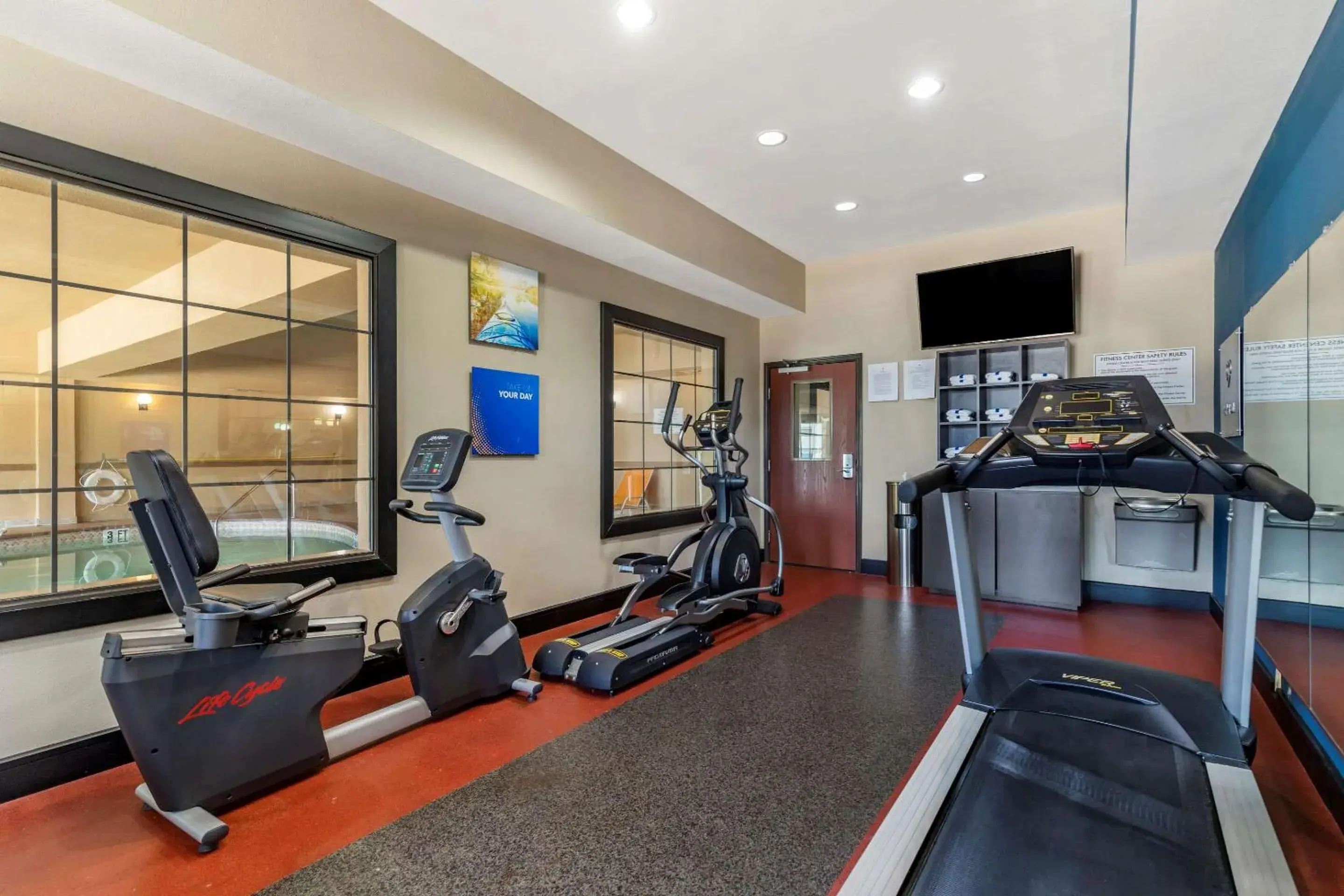 Fitness centre/facilities, Fitness Center/Facilities in Comfort Suites Buda