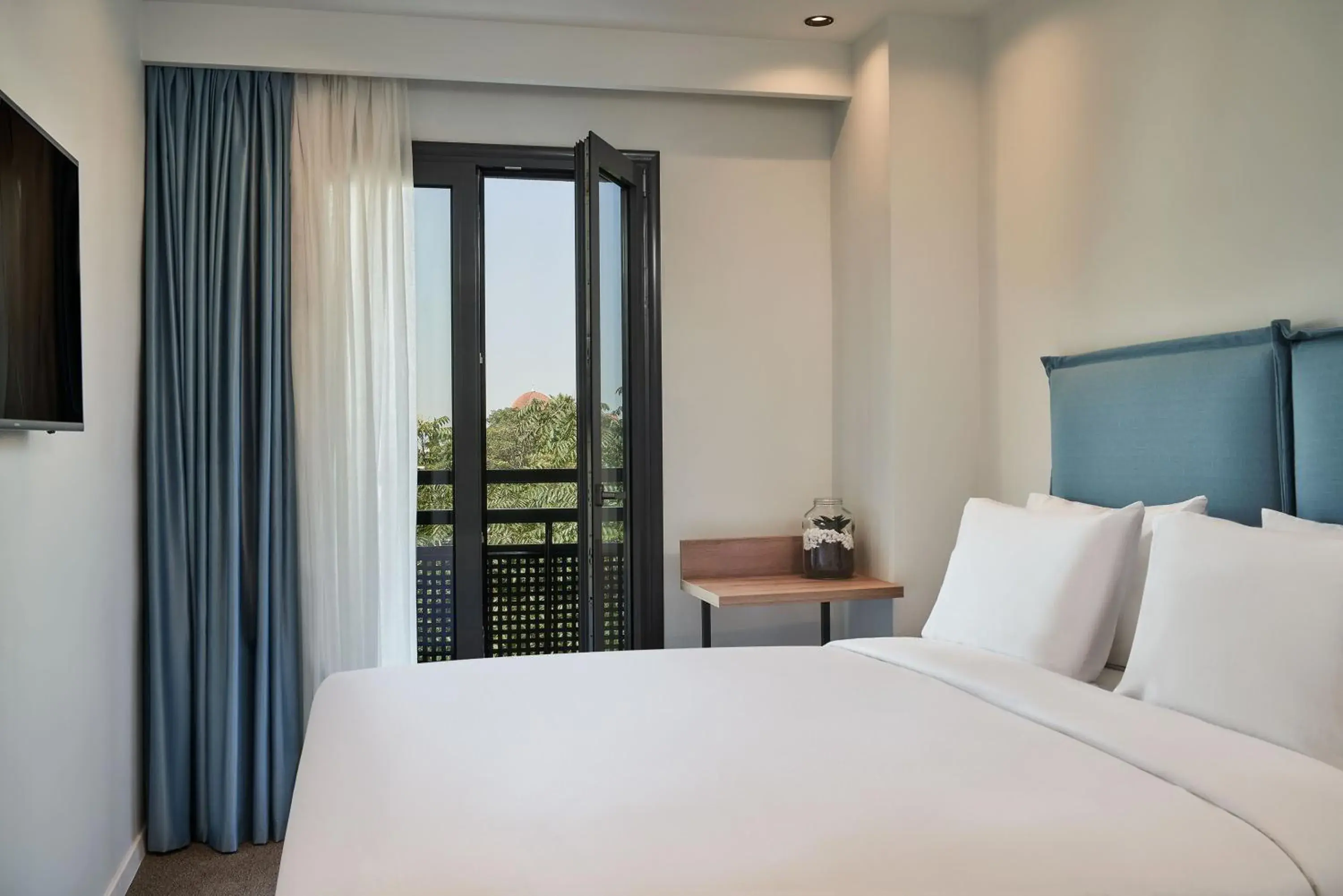 Balcony/Terrace, Bed in NLH KERAMEIKOS - Neighborhood Lifestyle Hotels