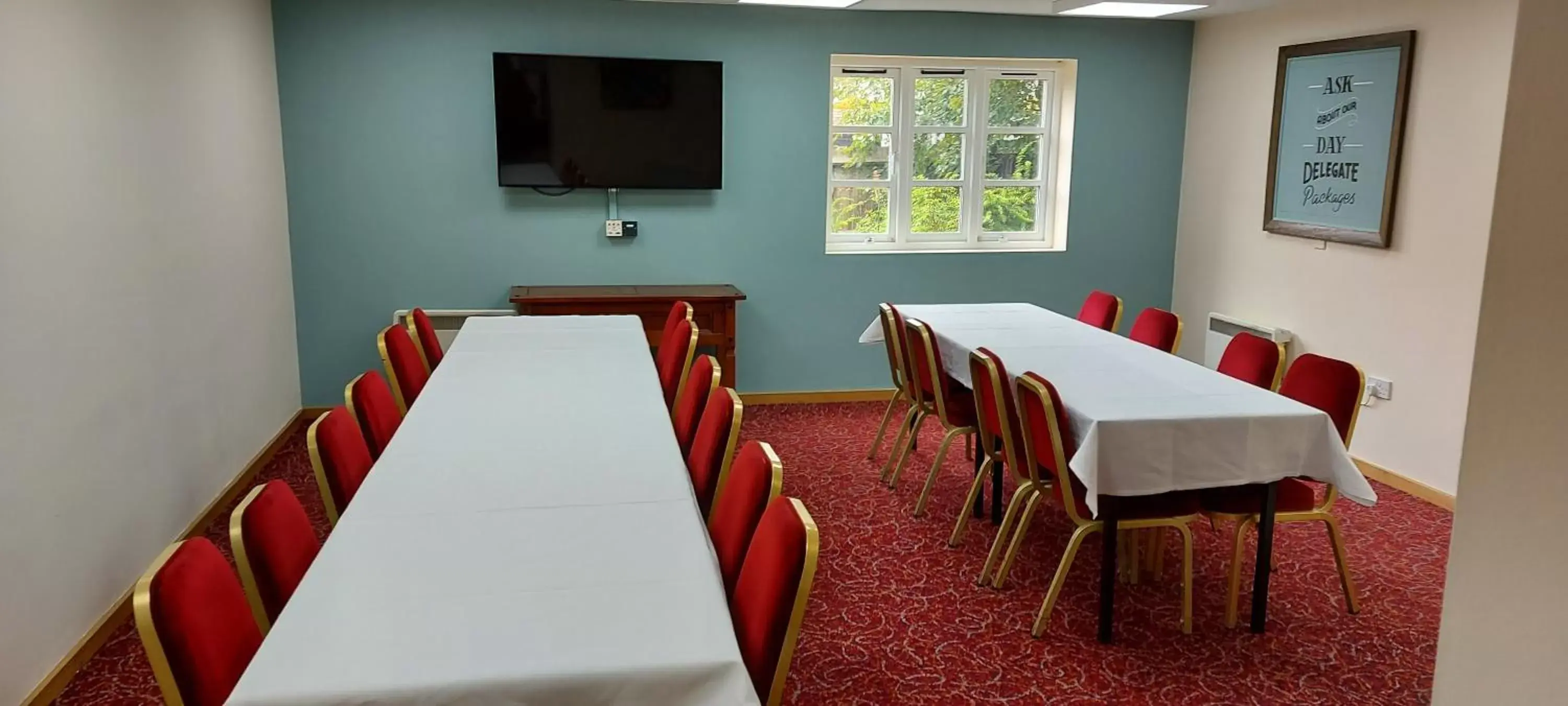Business facilities in Meadow Farm Redditch by Marstons Inns