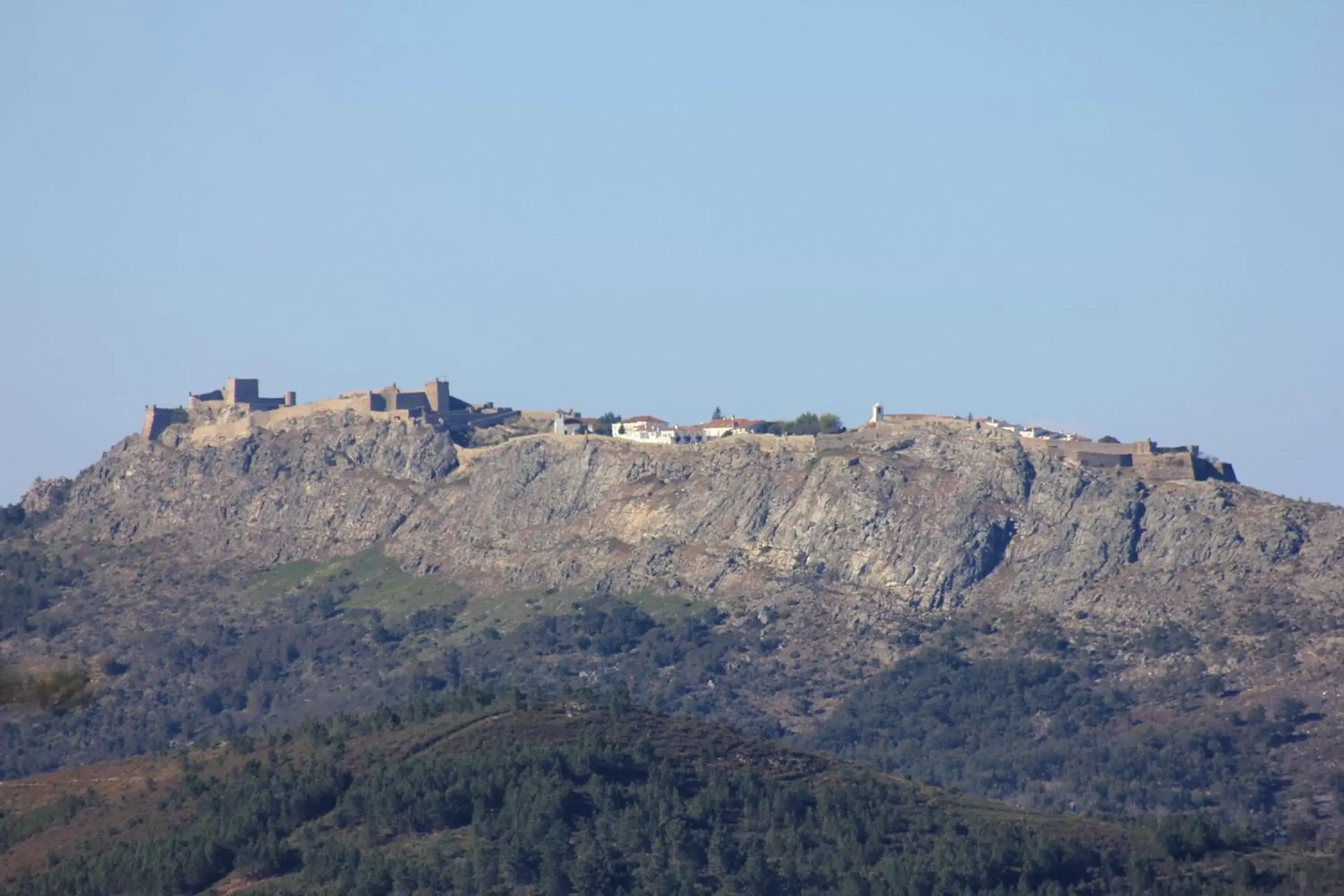 Area and facilities, Natural Landscape in Dom Dinis Marvão