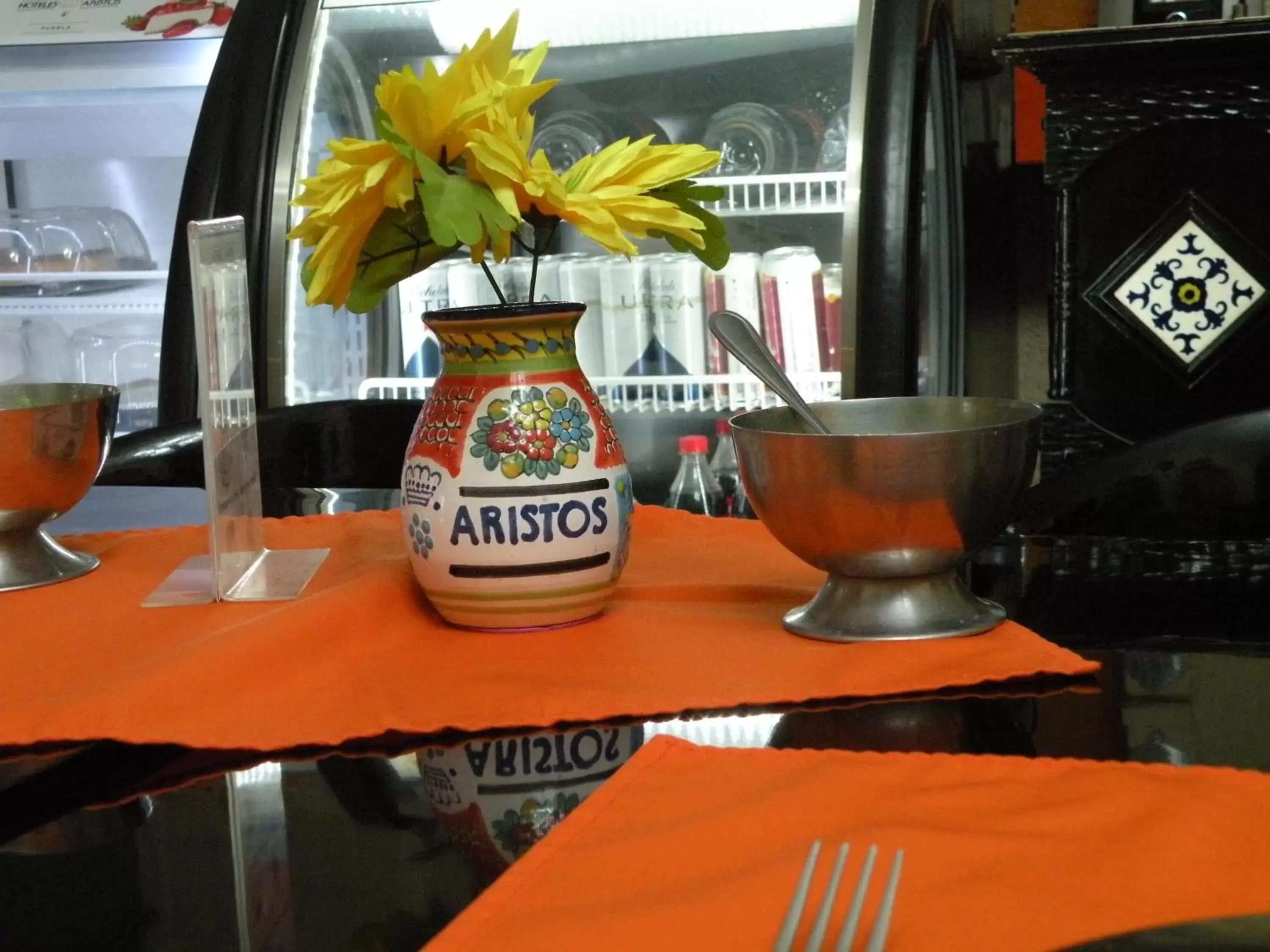 Coffee/tea facilities in Aristos Puebla