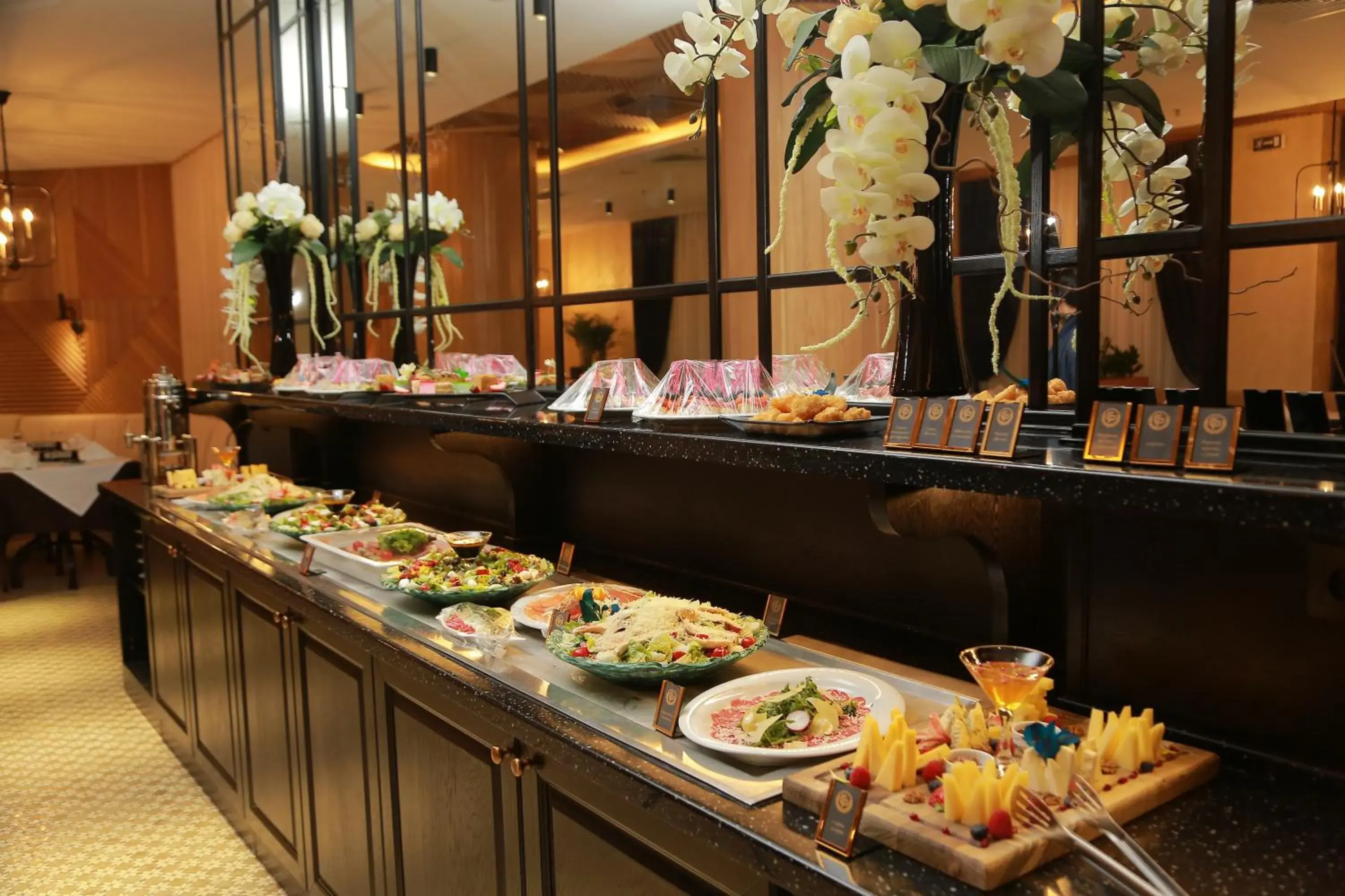 Buffet breakfast, Restaurant/Places to Eat in City Palace Hotel