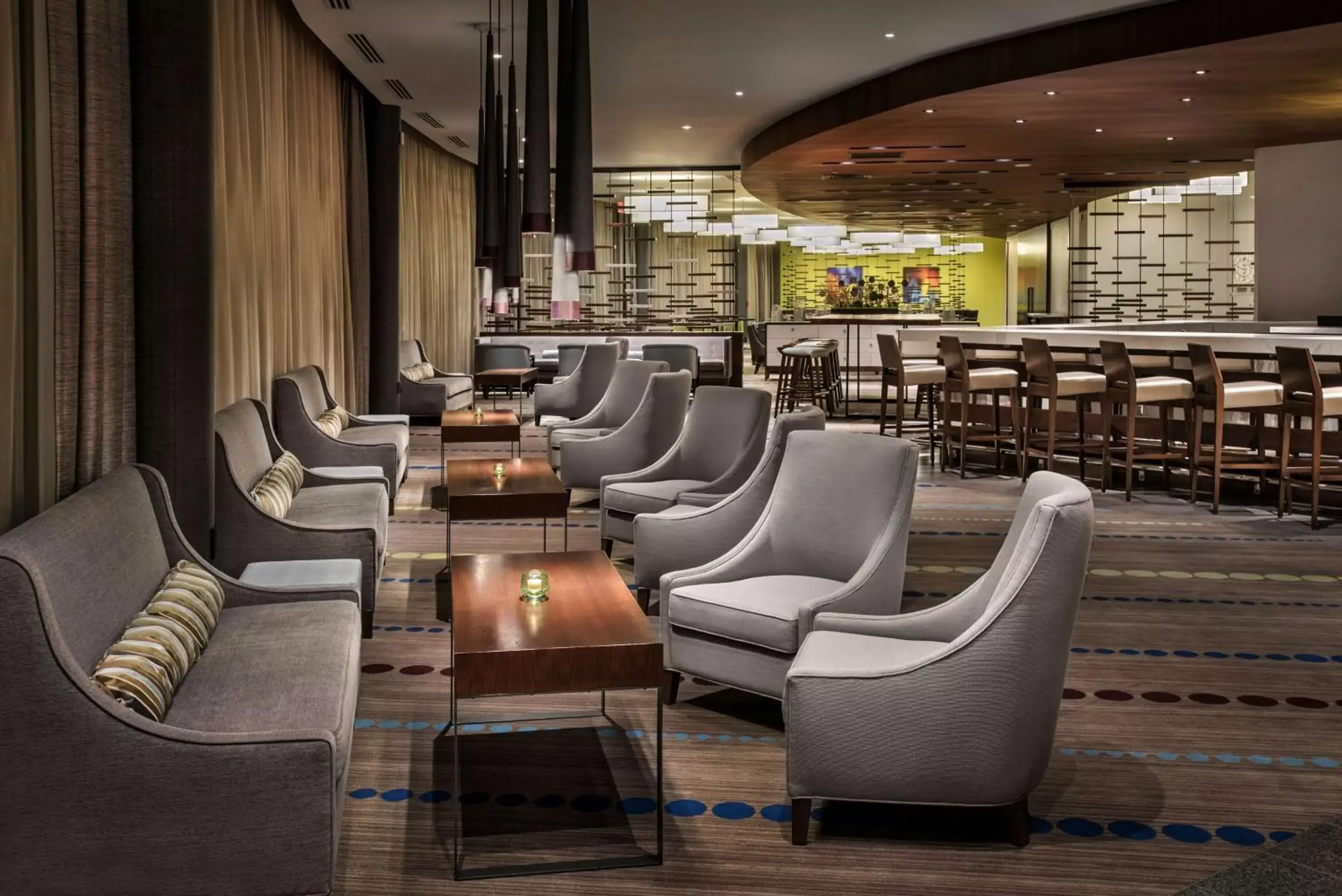 Lounge or bar in Hyatt Regency Pittsburgh International Airport Lounge or bar in Hyatt Regency Pittsburgh International Airport