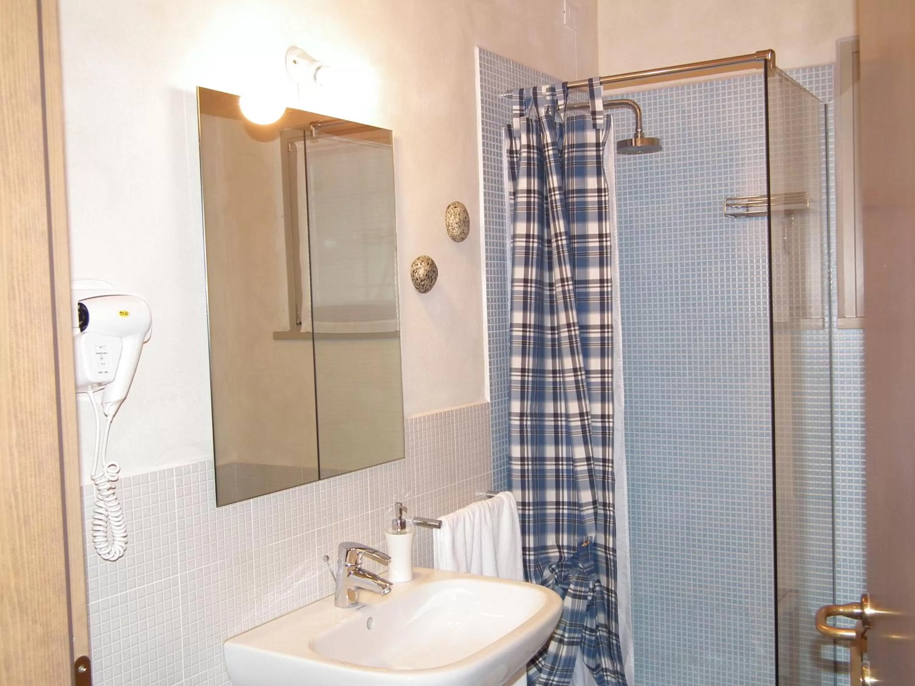 Bathroom in L'Isolo b&b e case vacanza