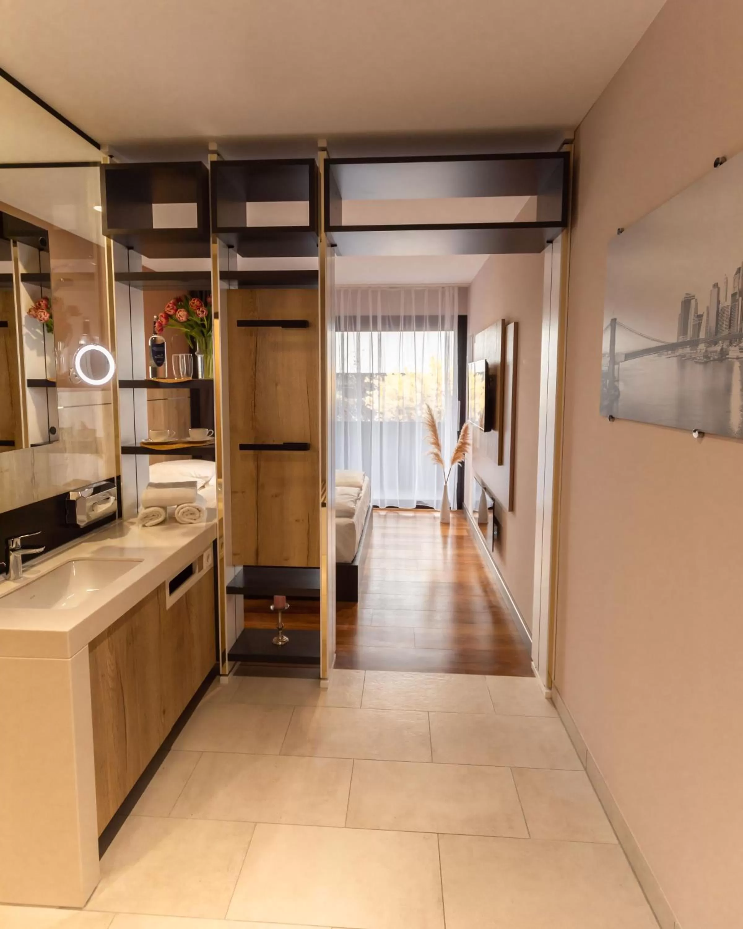 Staff in 24Seven Hotel Schwabach