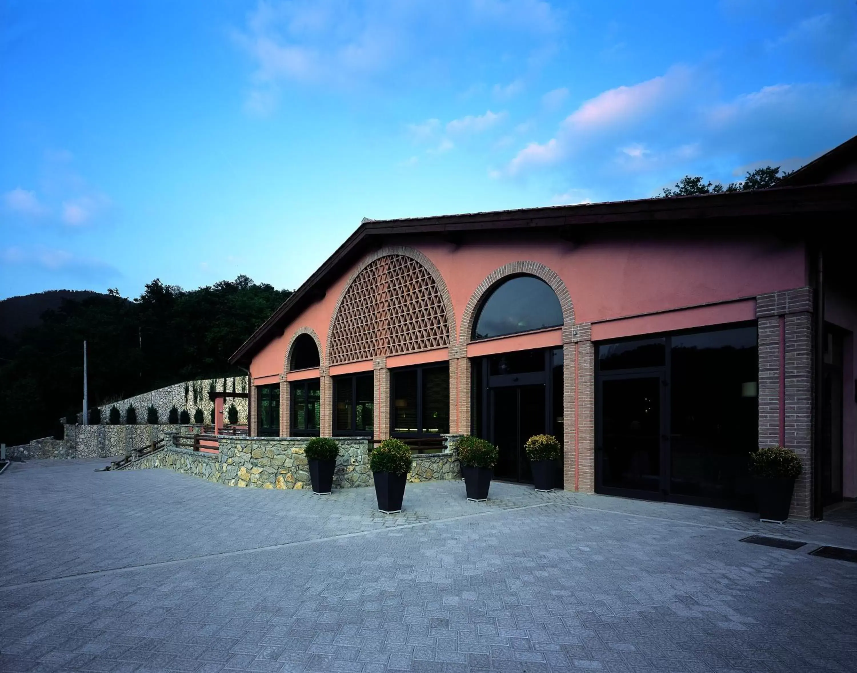 Facade/entrance, Property Building in Meridiana Country Hotel