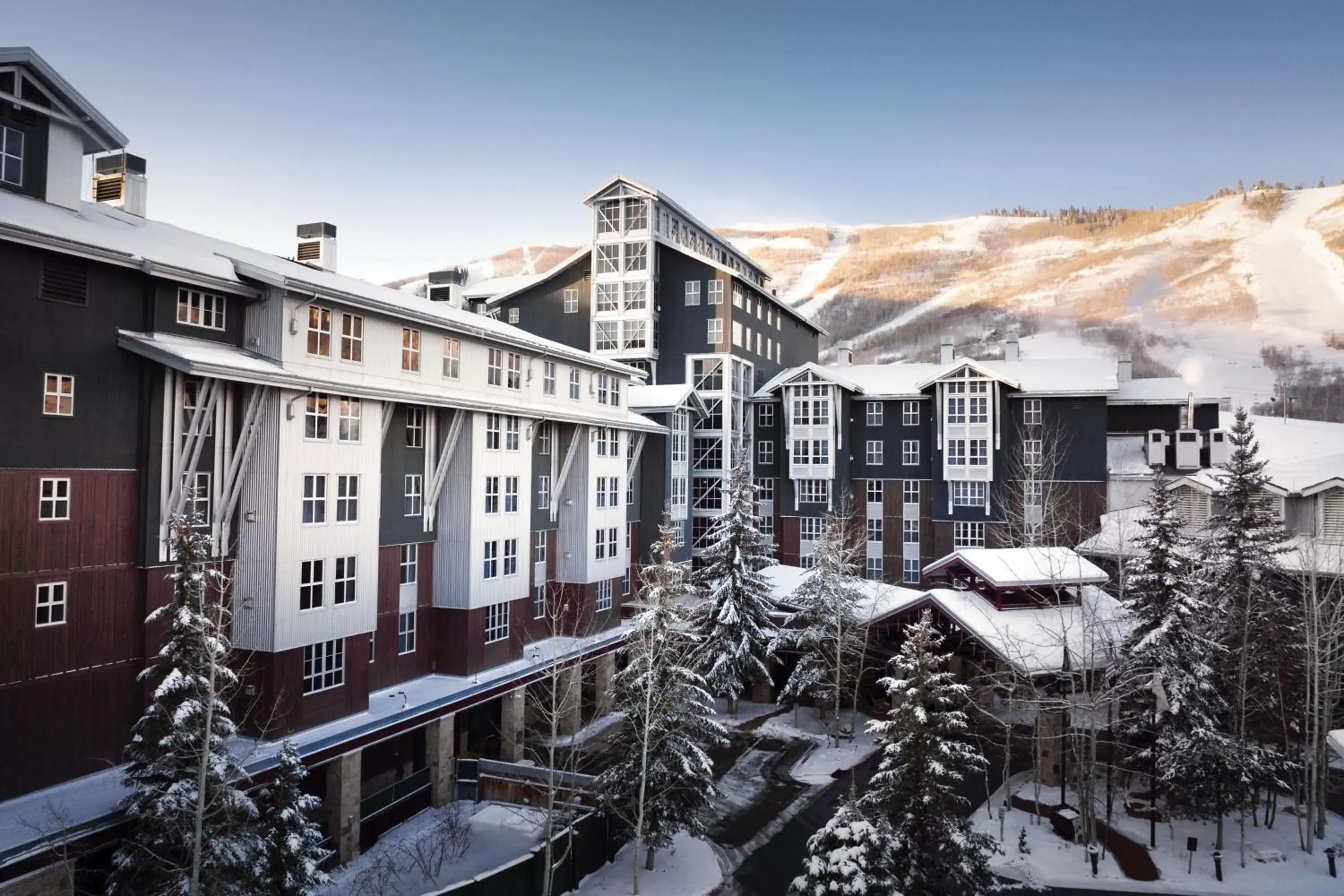 Property building, Winter in Marriott's MountainSide