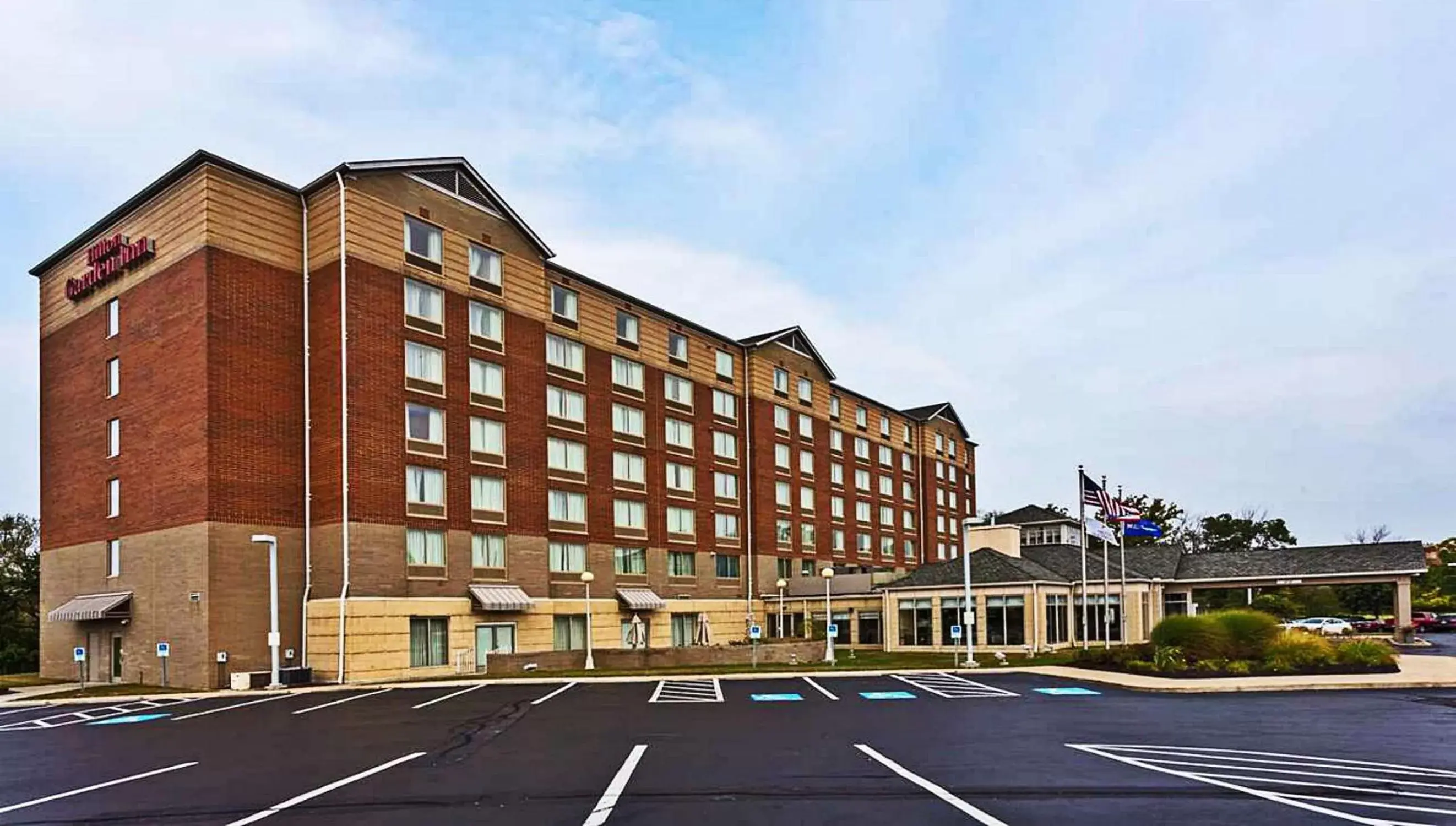 Property Building in Hilton Garden Inn Cleveland Airport