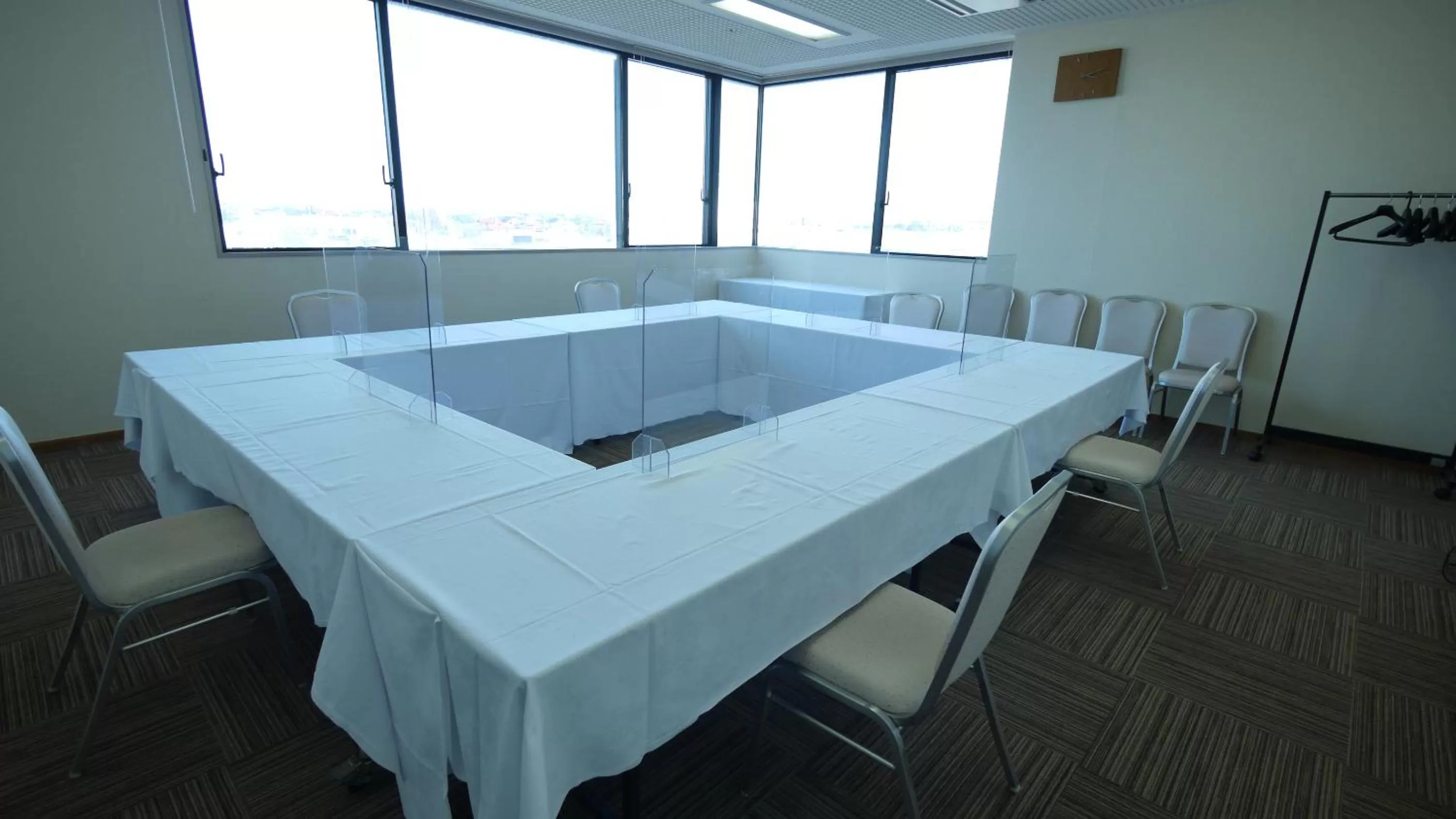 Seating area in Route Inn Grantia Komatsu Airport