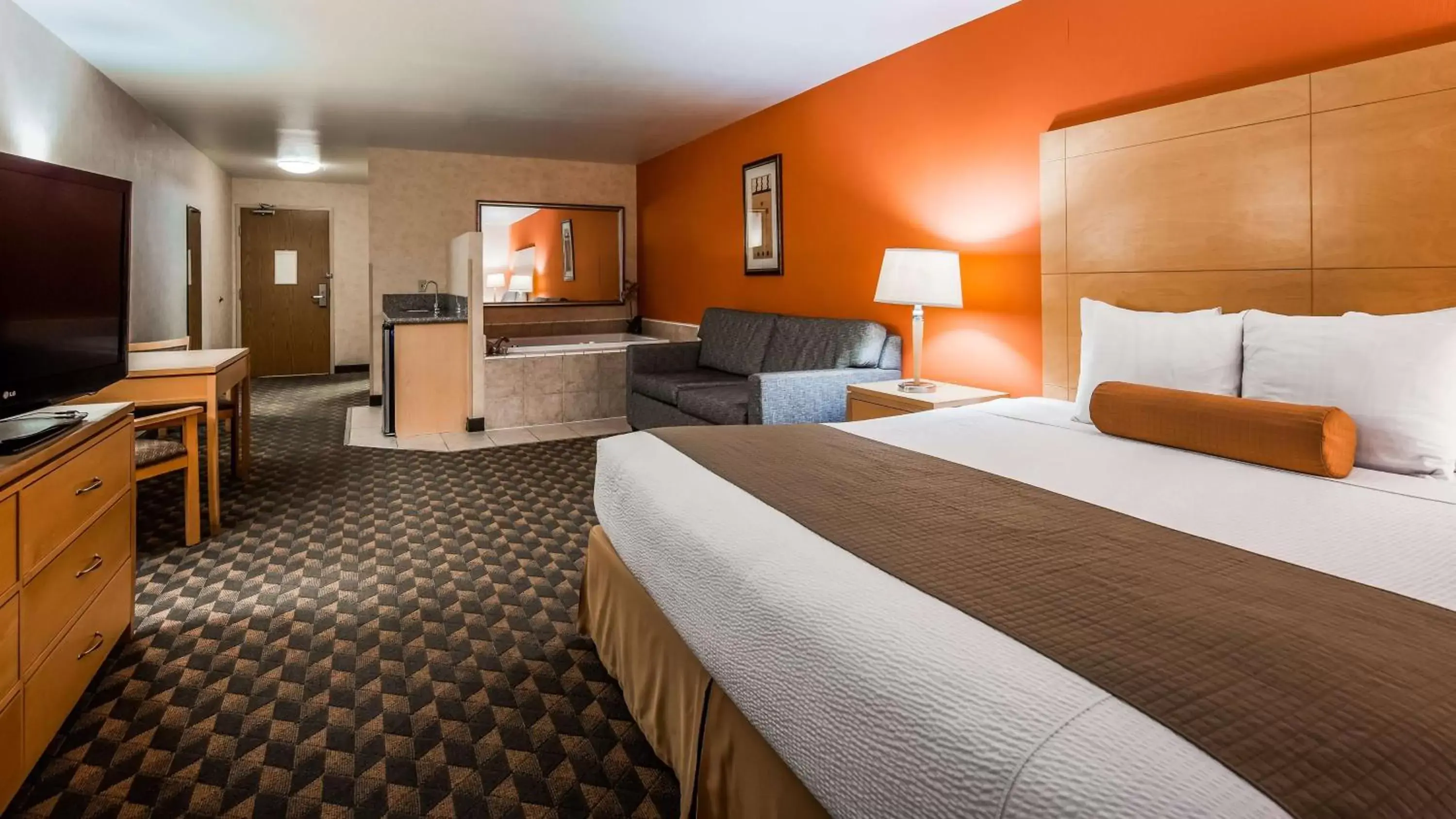 Photo of the whole room, Bed in Best Western Plus North Las Vegas Inn & Suites