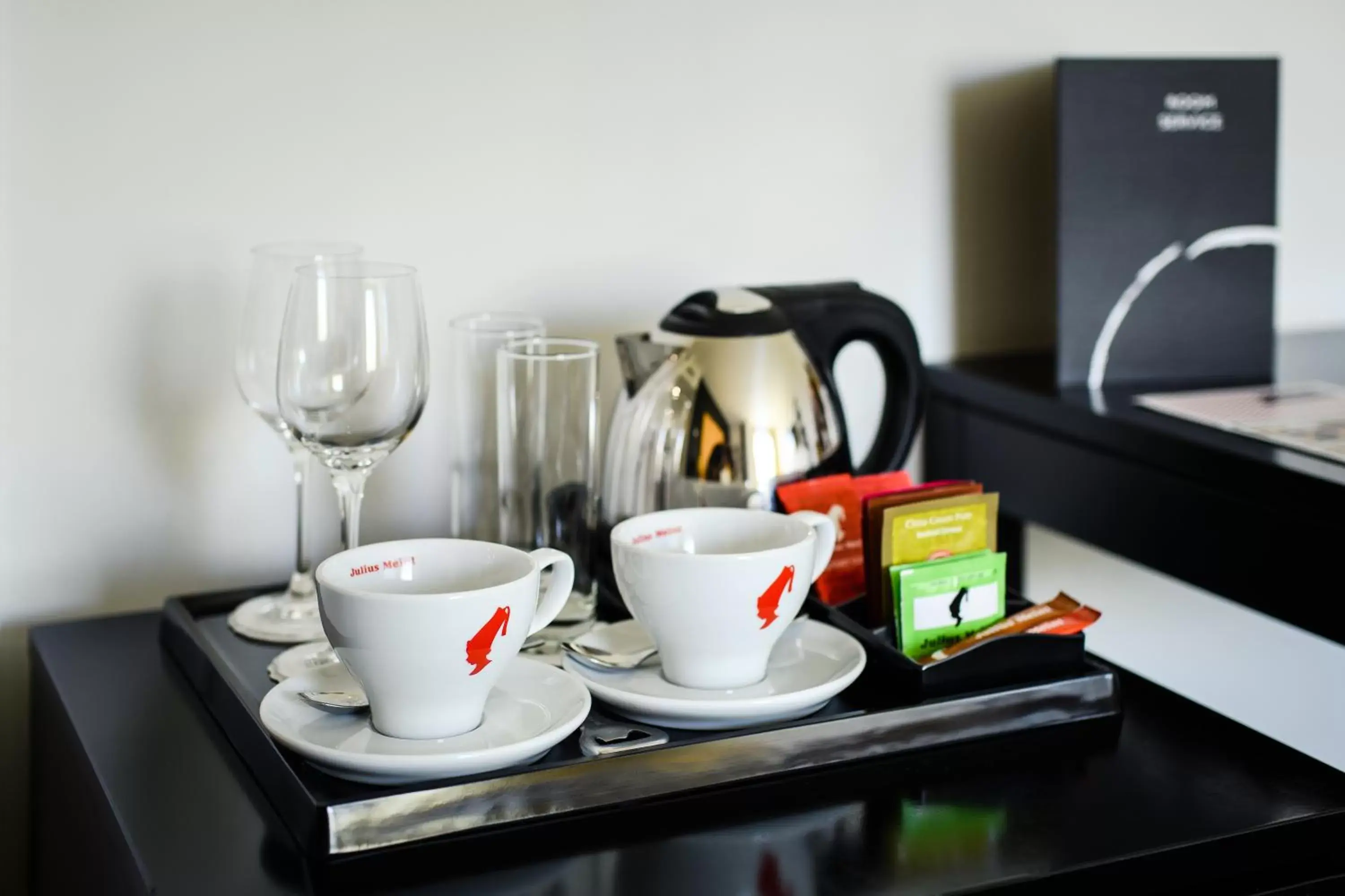 Coffee/tea facilities in Vienna House Easy by Wyndham Katowice