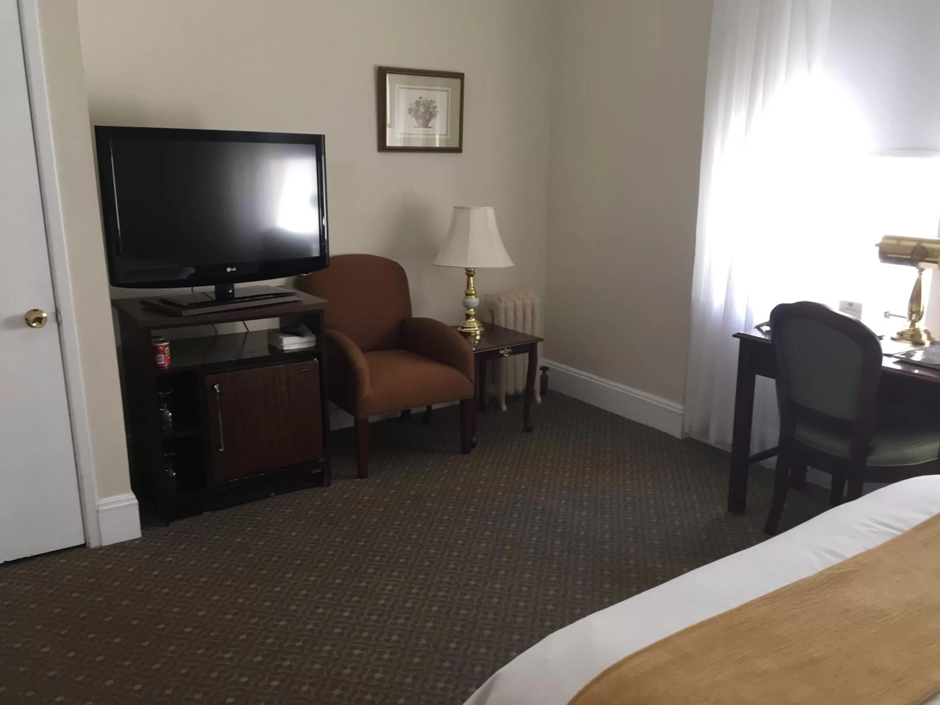 Photo of the whole room, Bed in Beresford Arms