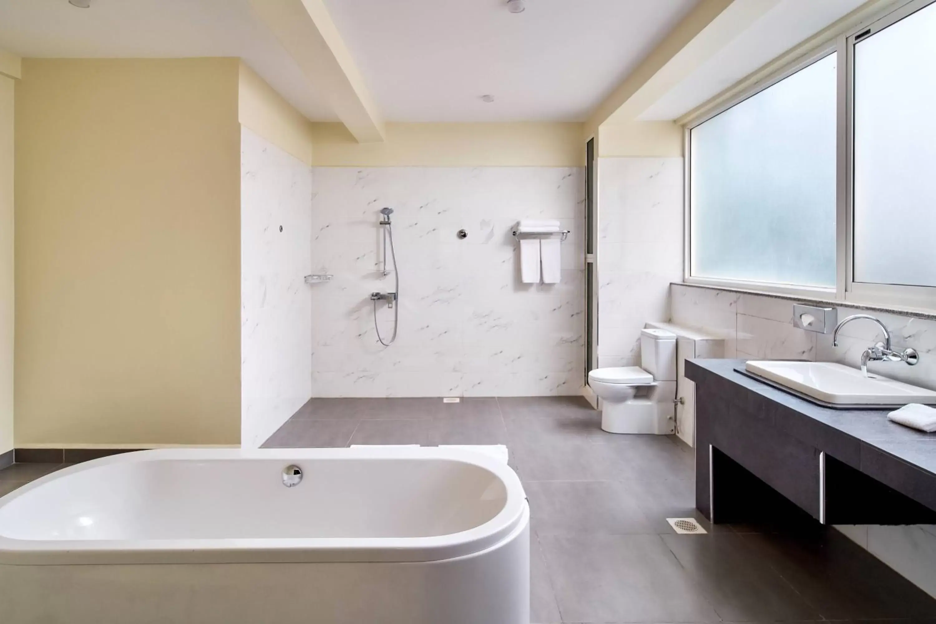 Bathroom in Protea Hotel by Marriott Kampala Skyz