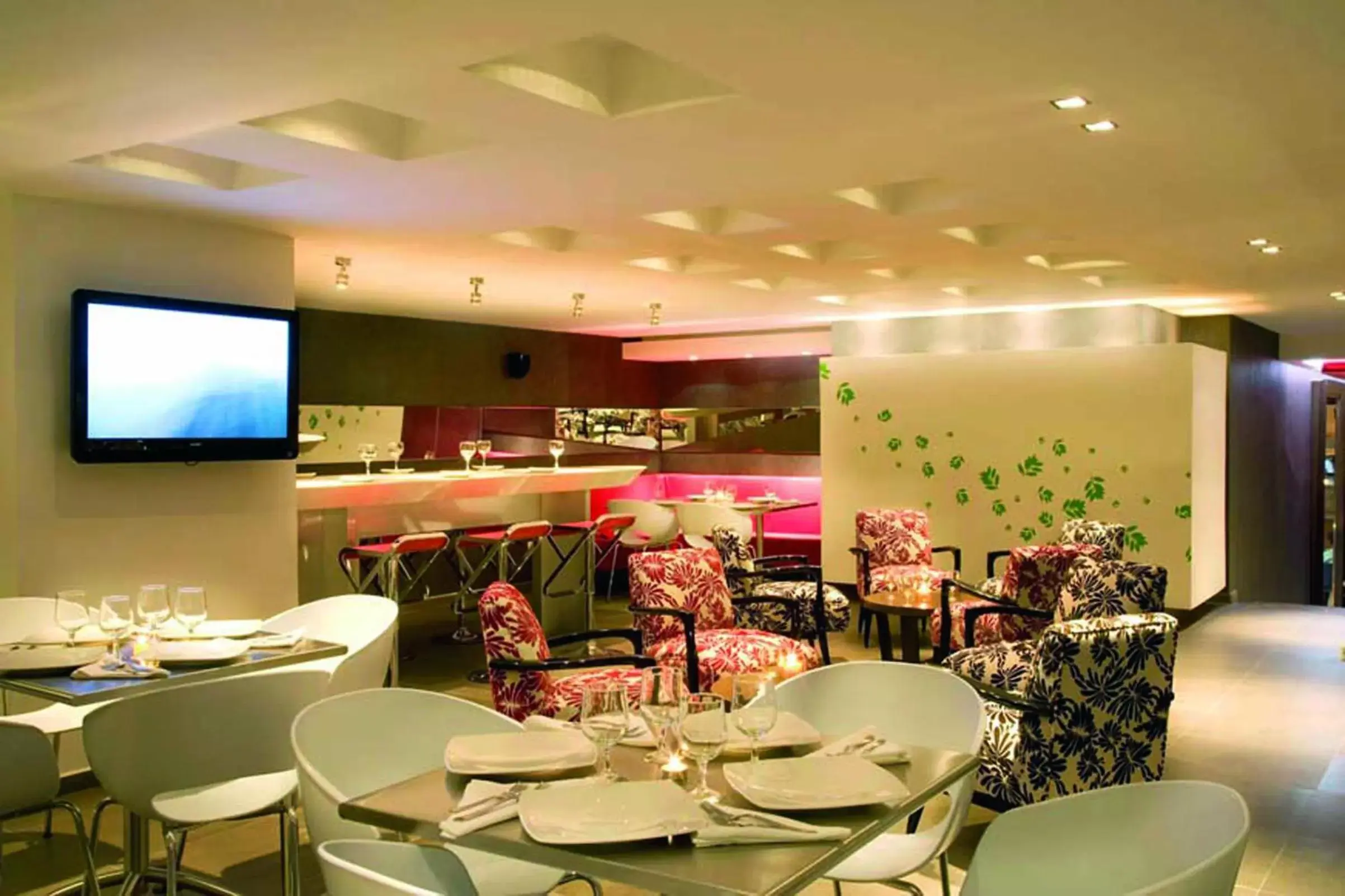 Restaurant/places to eat in San Simon Hotel Pereira By Soratama Restaurant/places to eat in San Simon Hotel Pereira By Soratama