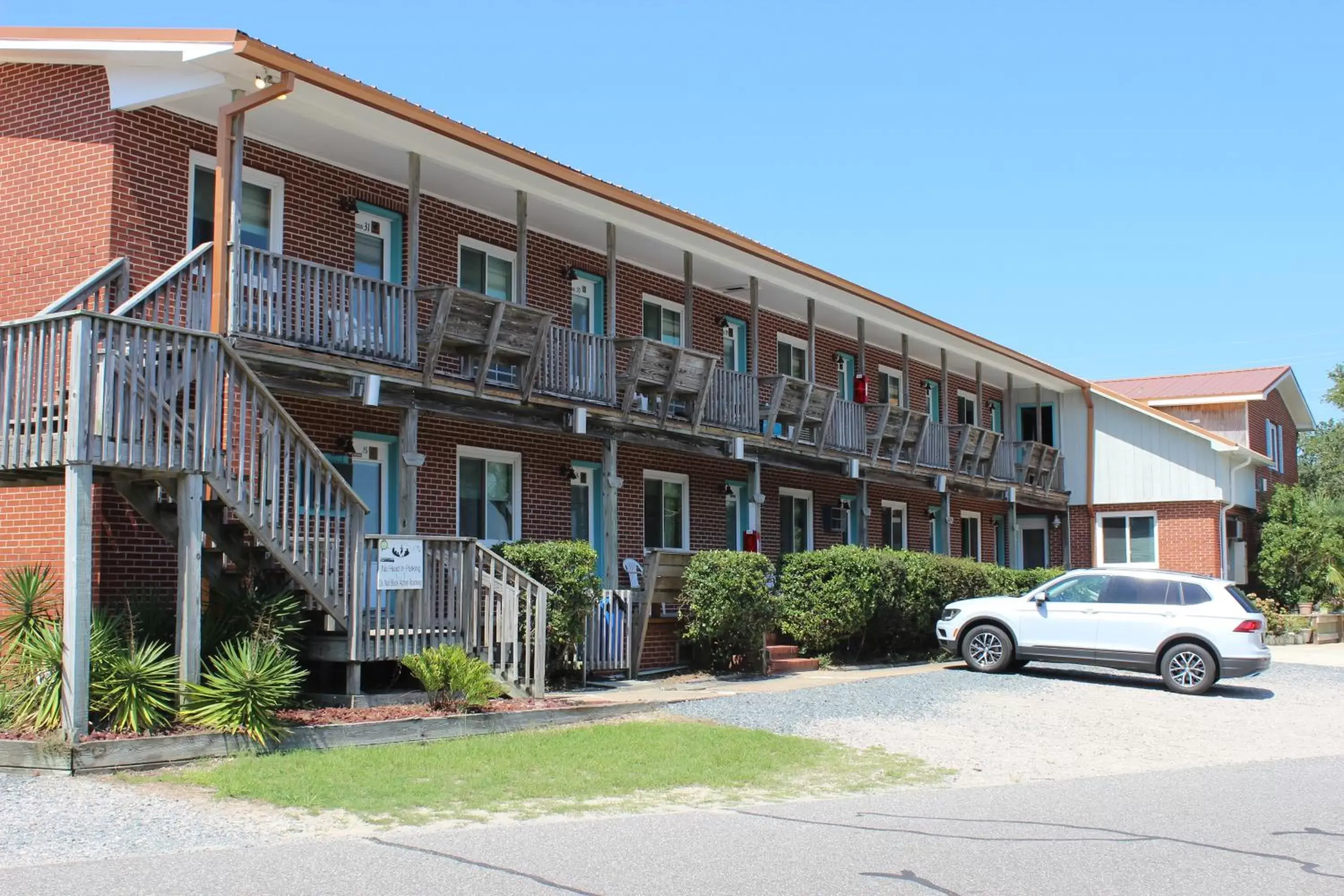 Property Building in Cape Pines Motel