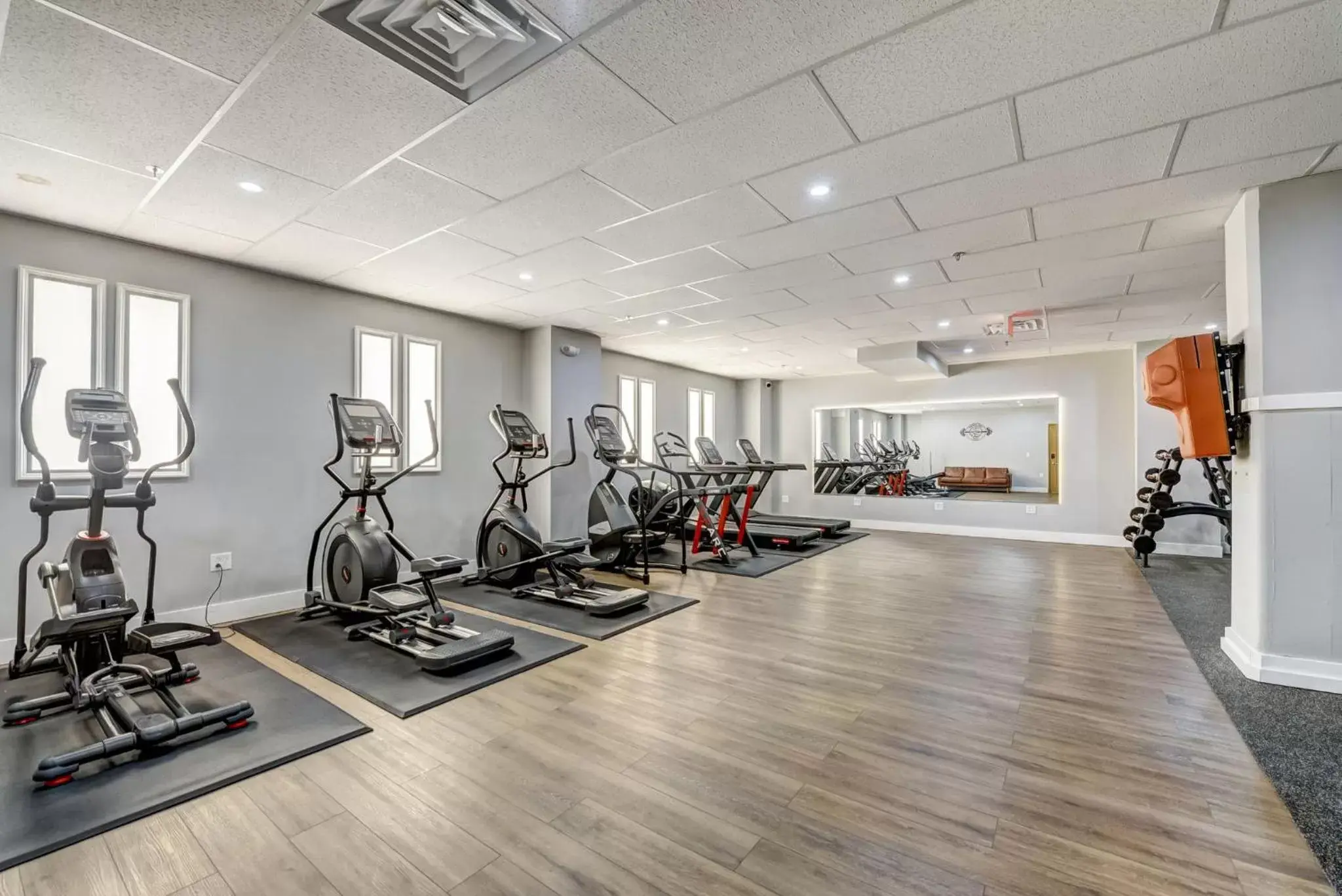 Fitness centre/facilities, Fitness Center/Facilities in The Ledger Residences by Sosuite - Old City