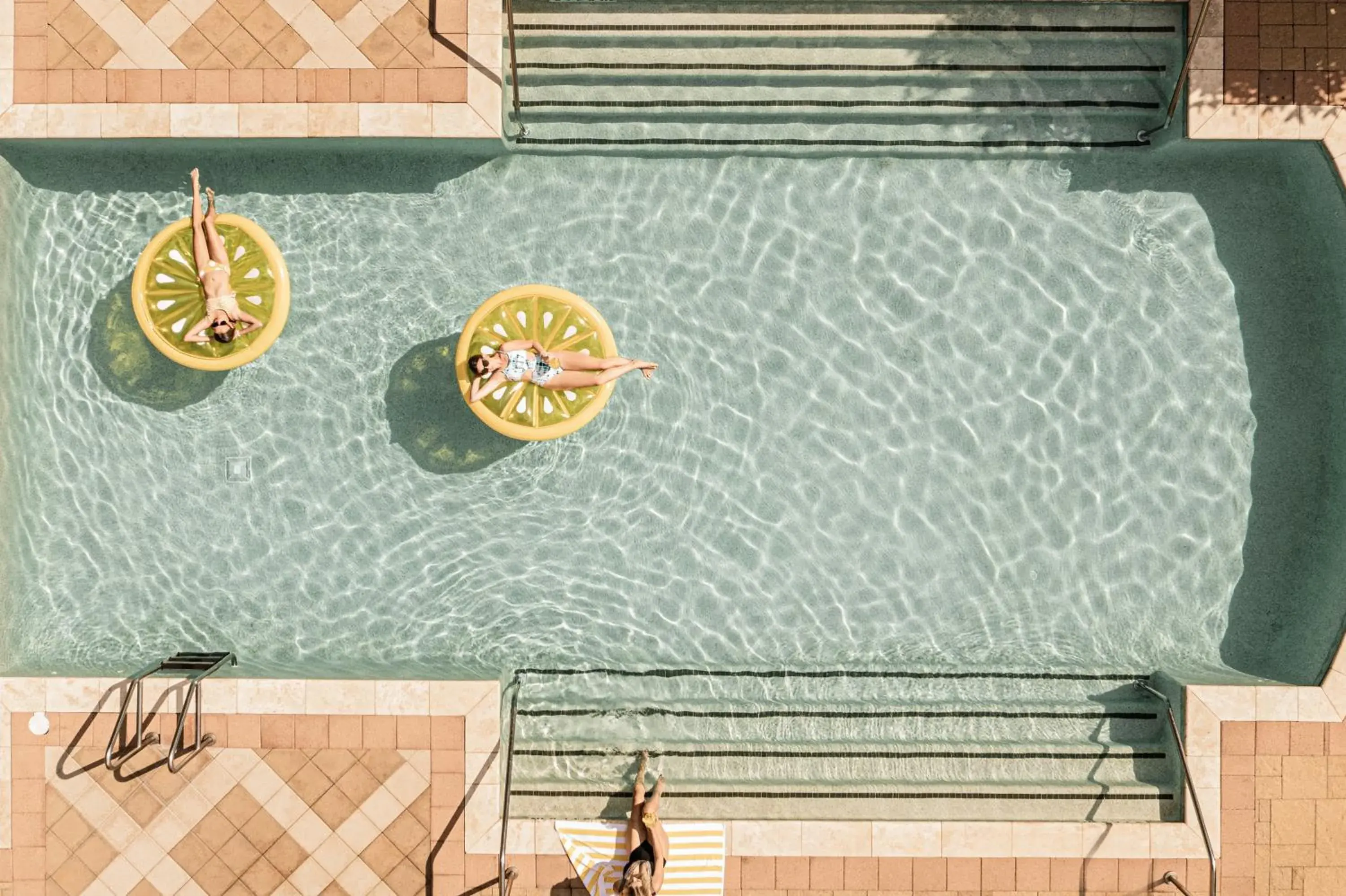Swimming pool in Hotel Viata