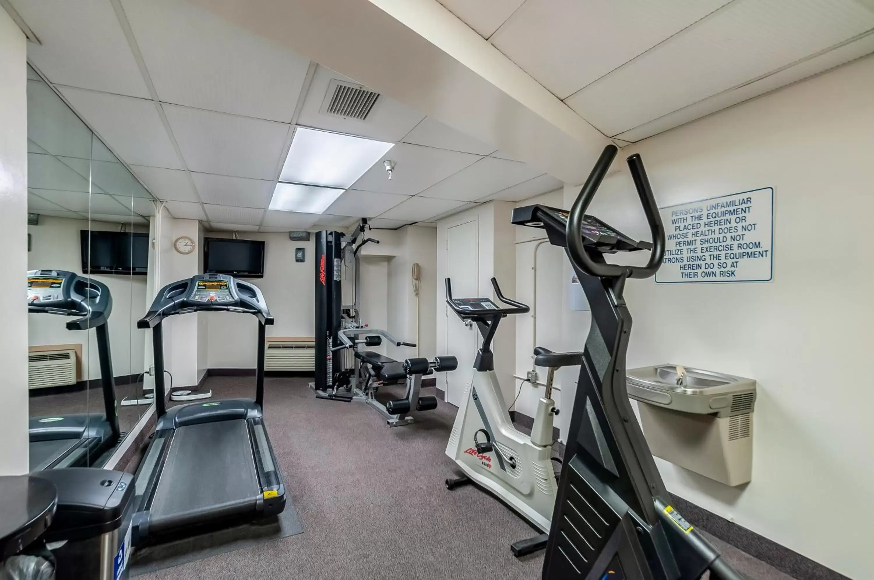 Fitness centre/facilities, Fitness Center/Facilities in Red Lion Hotel Rosslyn Iwo Jima