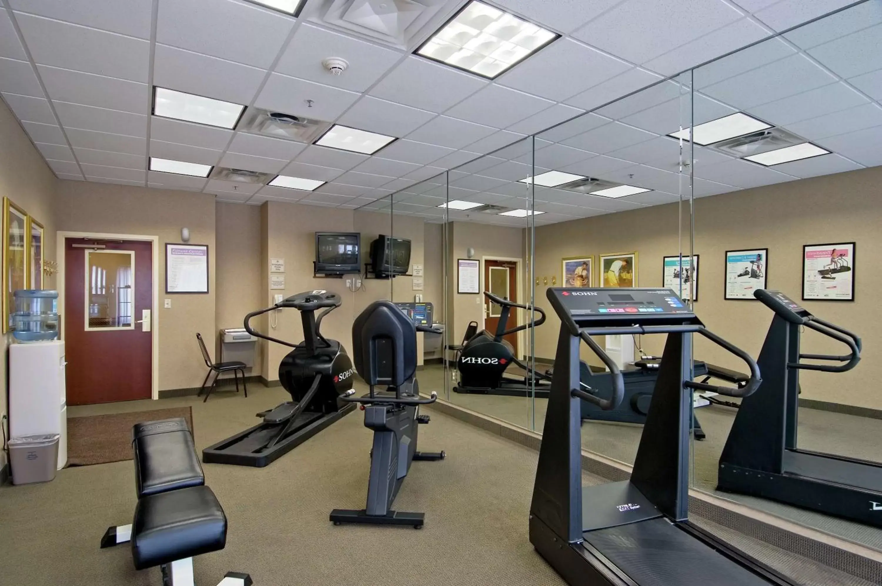 Fitness centre/facilities, Fitness Center/Facilities in Hampton Inn & Suites-Atlanta Airport North-I-85