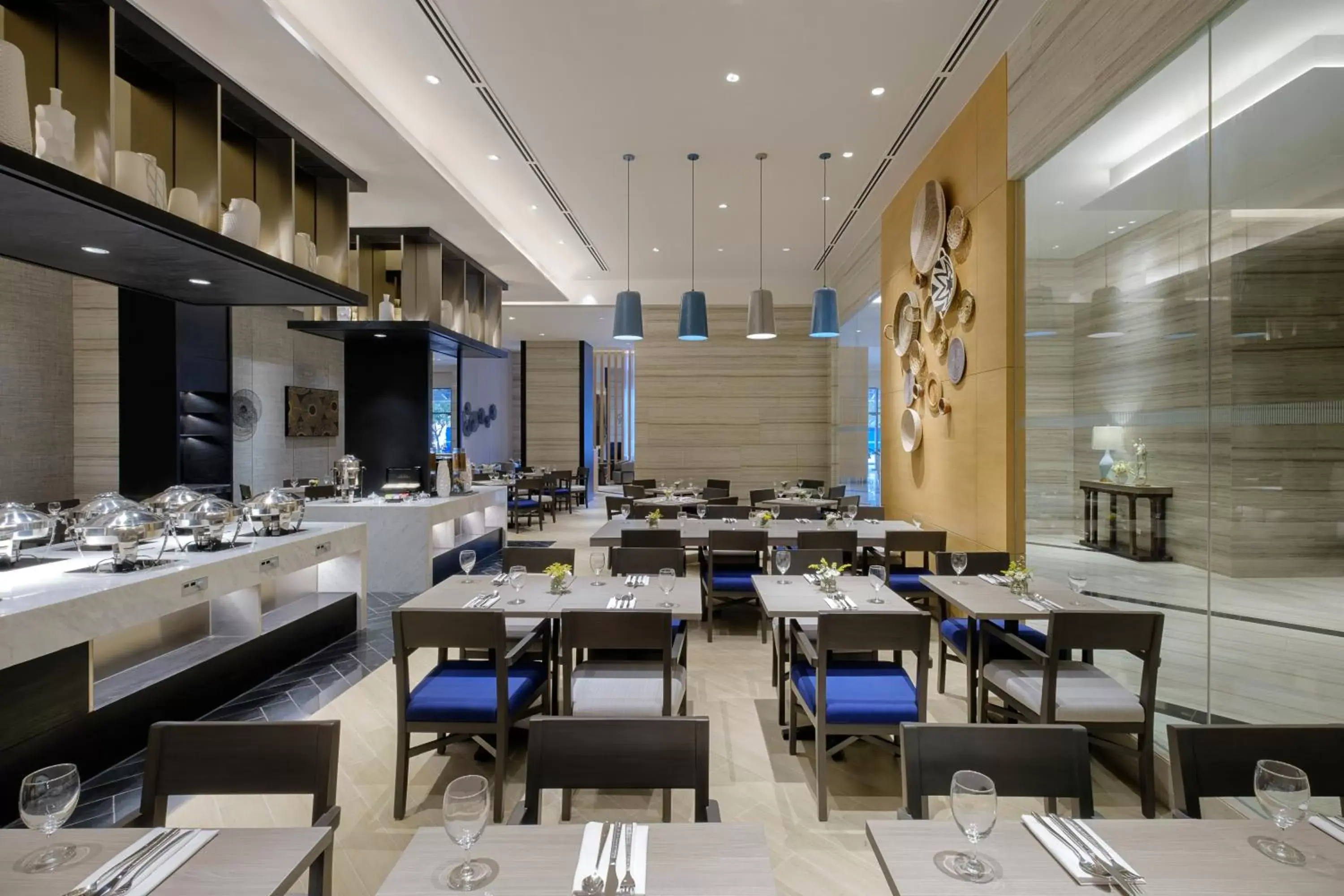 Restaurant/places to eat in Savoy Hotel Mactan Cebu near Newtown Beach Restaurant/places to eat in Savoy Hotel Mactan Cebu near Newtown Beach