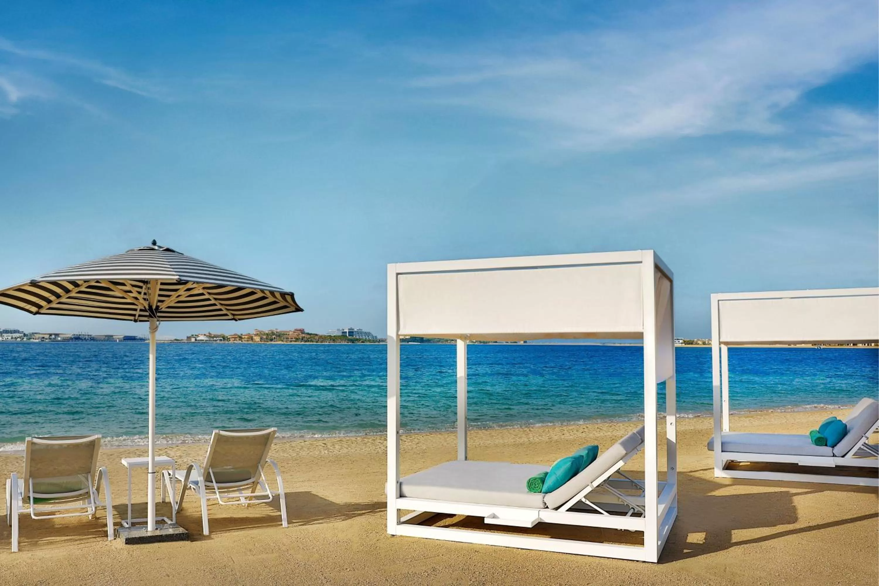 Beach in Marriott Resort Palm Jumeirah, Dubai