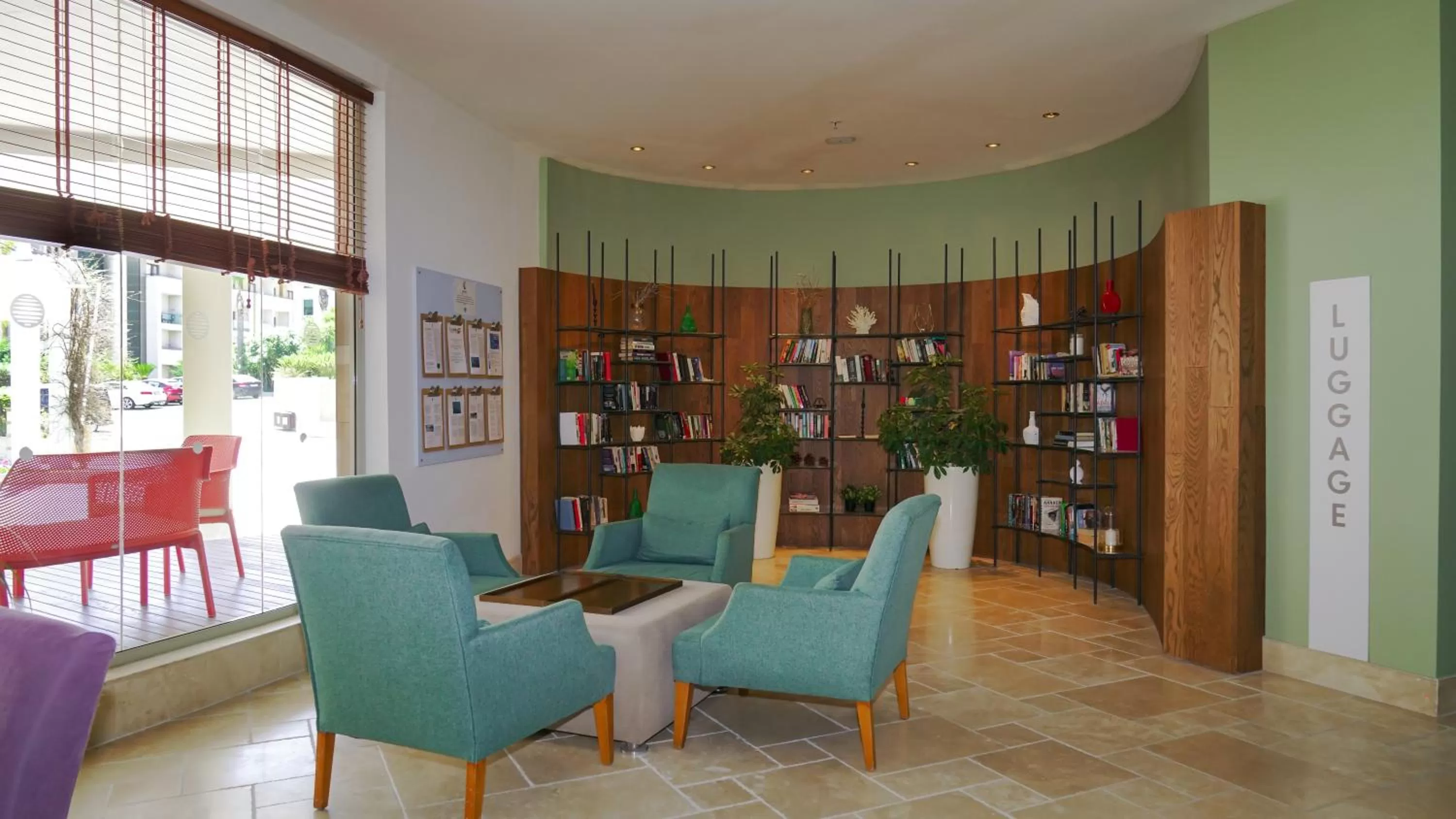 Library in Barut B Suites