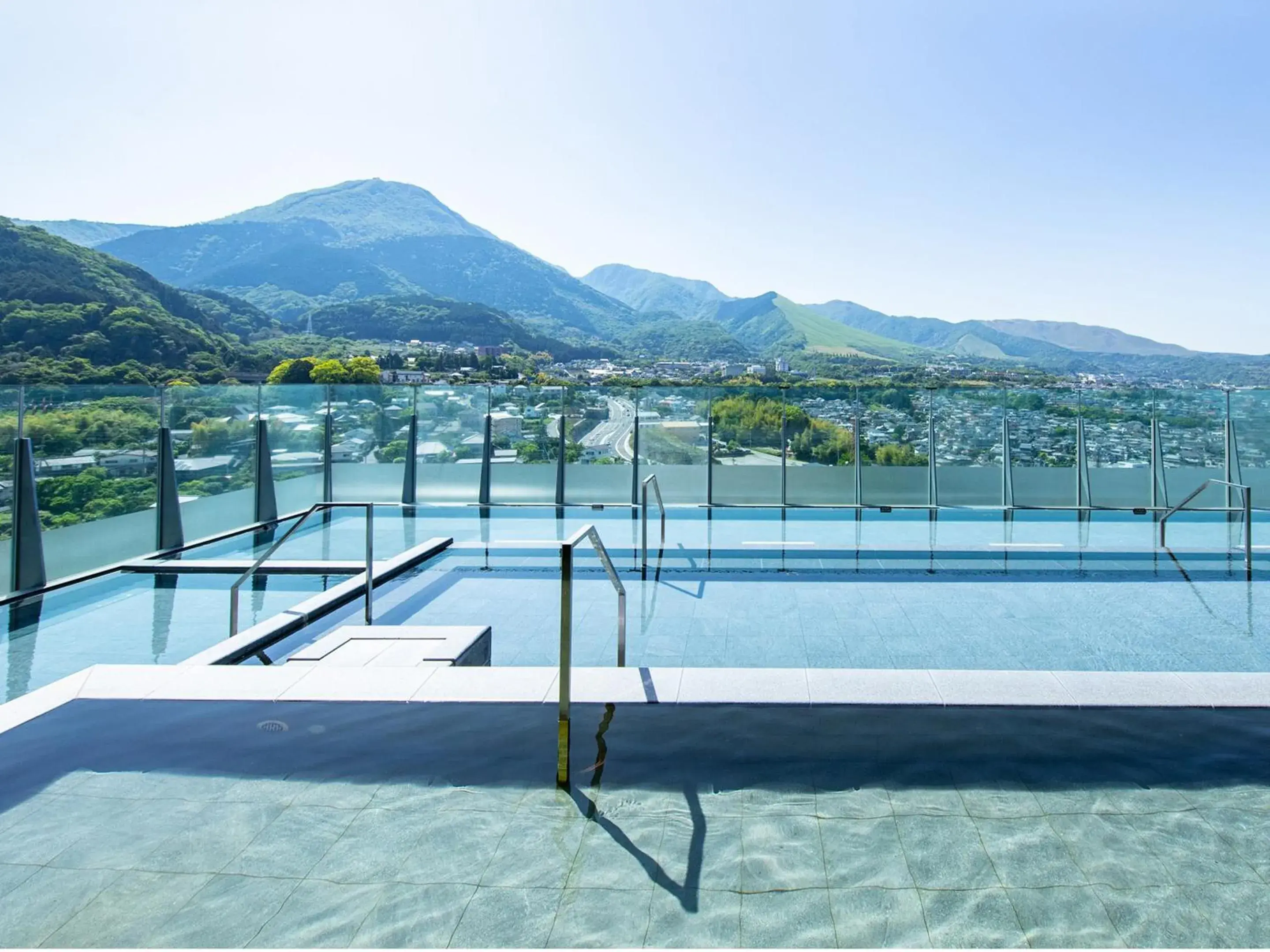 Hot Spring Bath, Swimming Pool in Suginoi Hotel