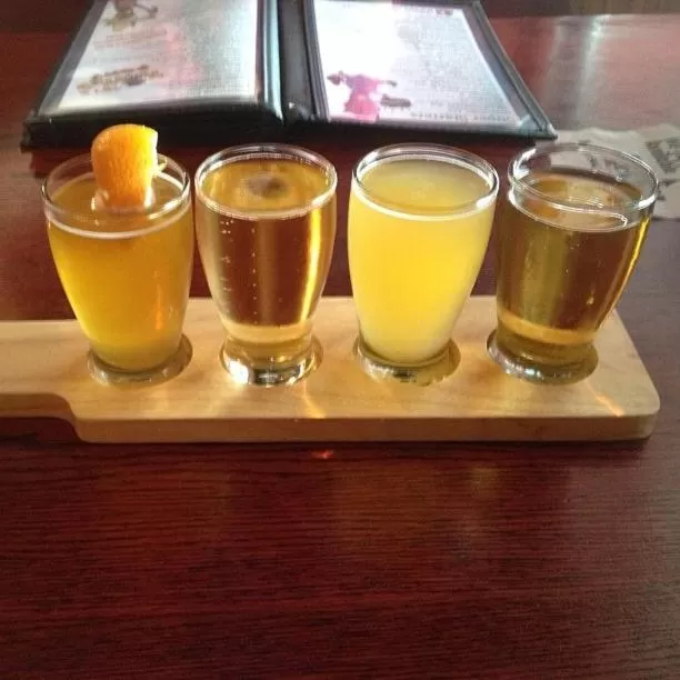 Restaurant/places to eat in Cedar Stables Inn & Suites