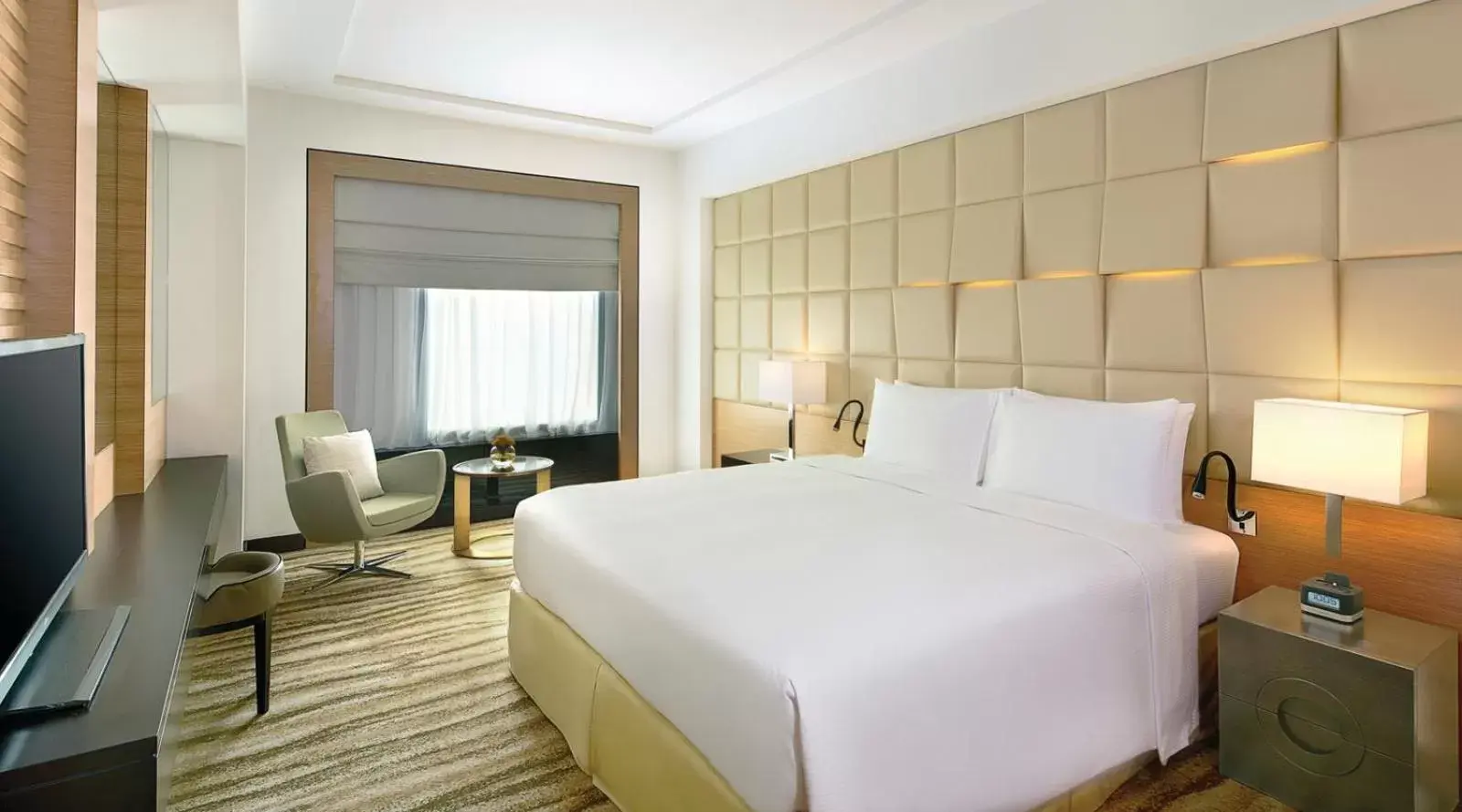 Bedroom, Bed in DoubleTree by Hilton Hotel Riyadh - Al Muroj Business Gate