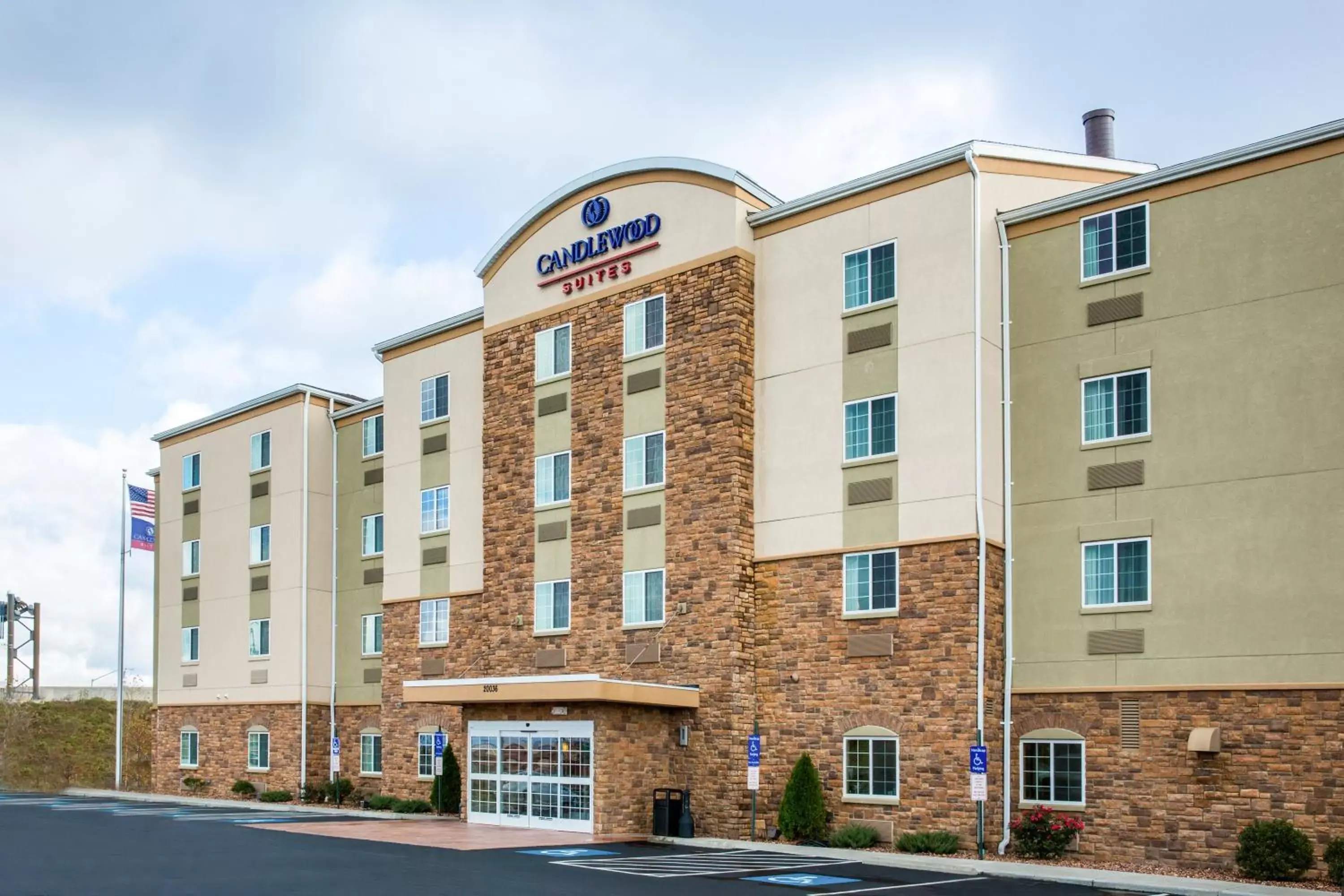 Property building in Candlewood Suites Pittsburgh-Cranberry, an IHG Hotel