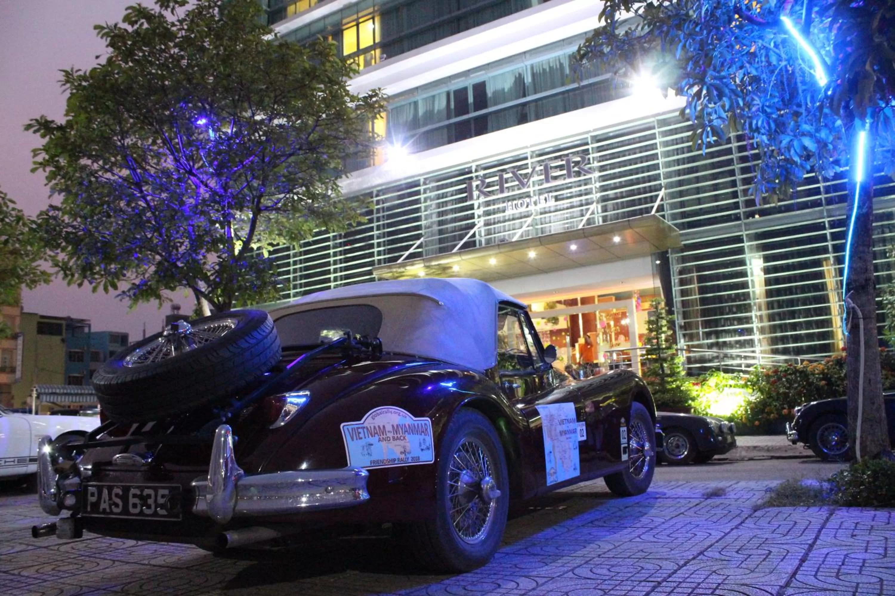 Activities, Property Building in River Hotel