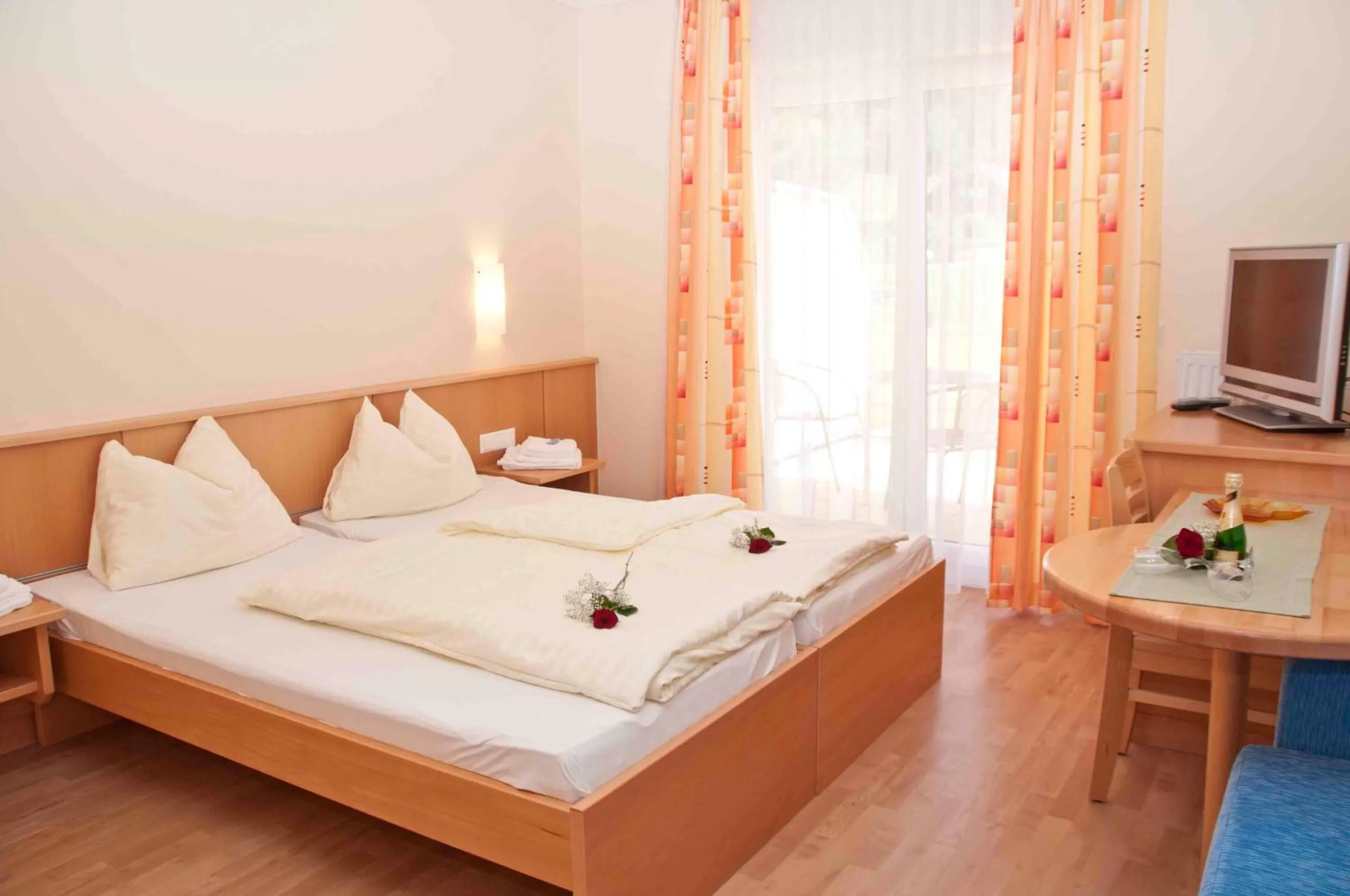 Double Room with Balcony in Alpen Experience Apart Hotel