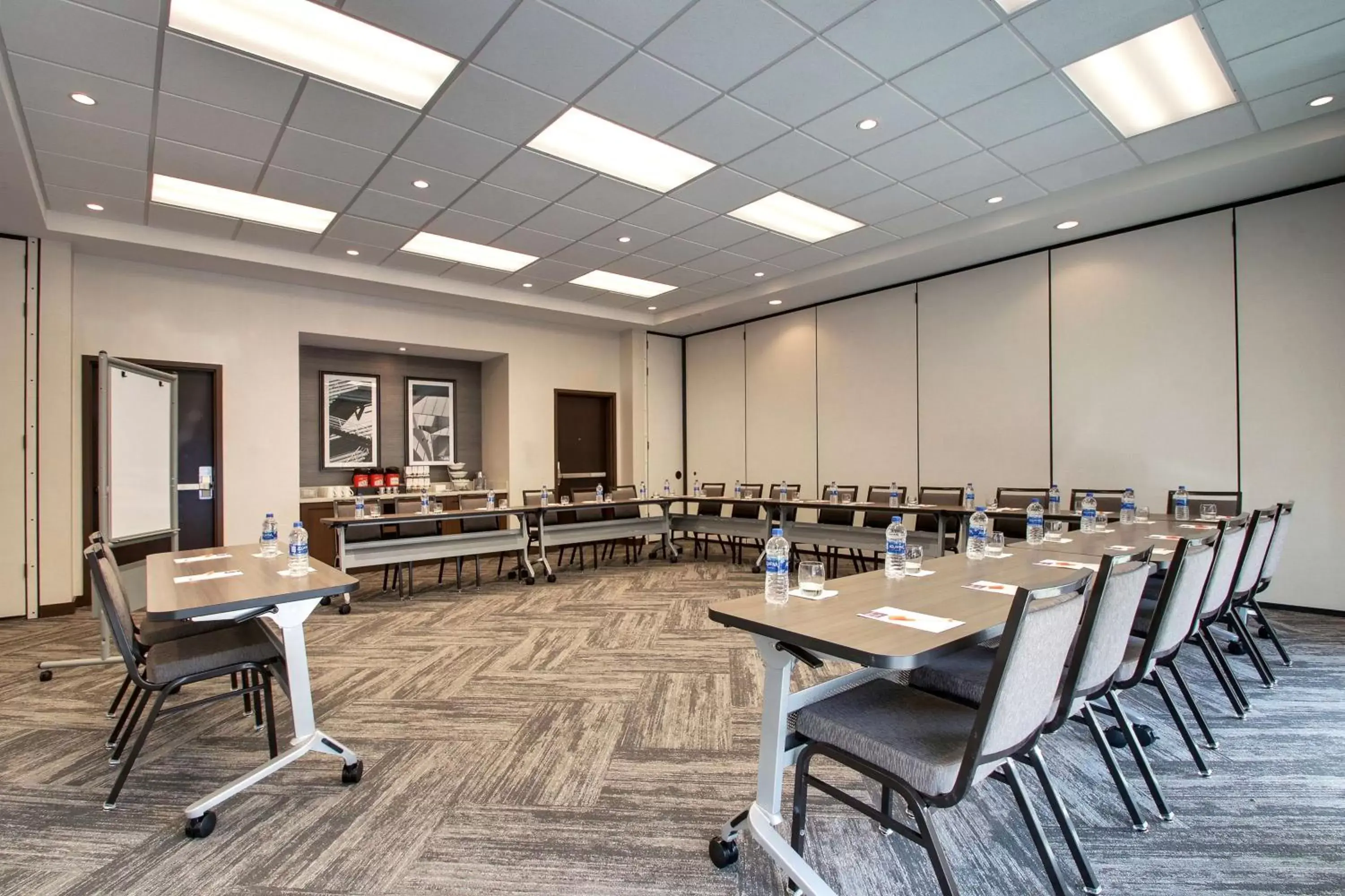 Meeting/conference room in Hyatt Place Milwaukee Downtown