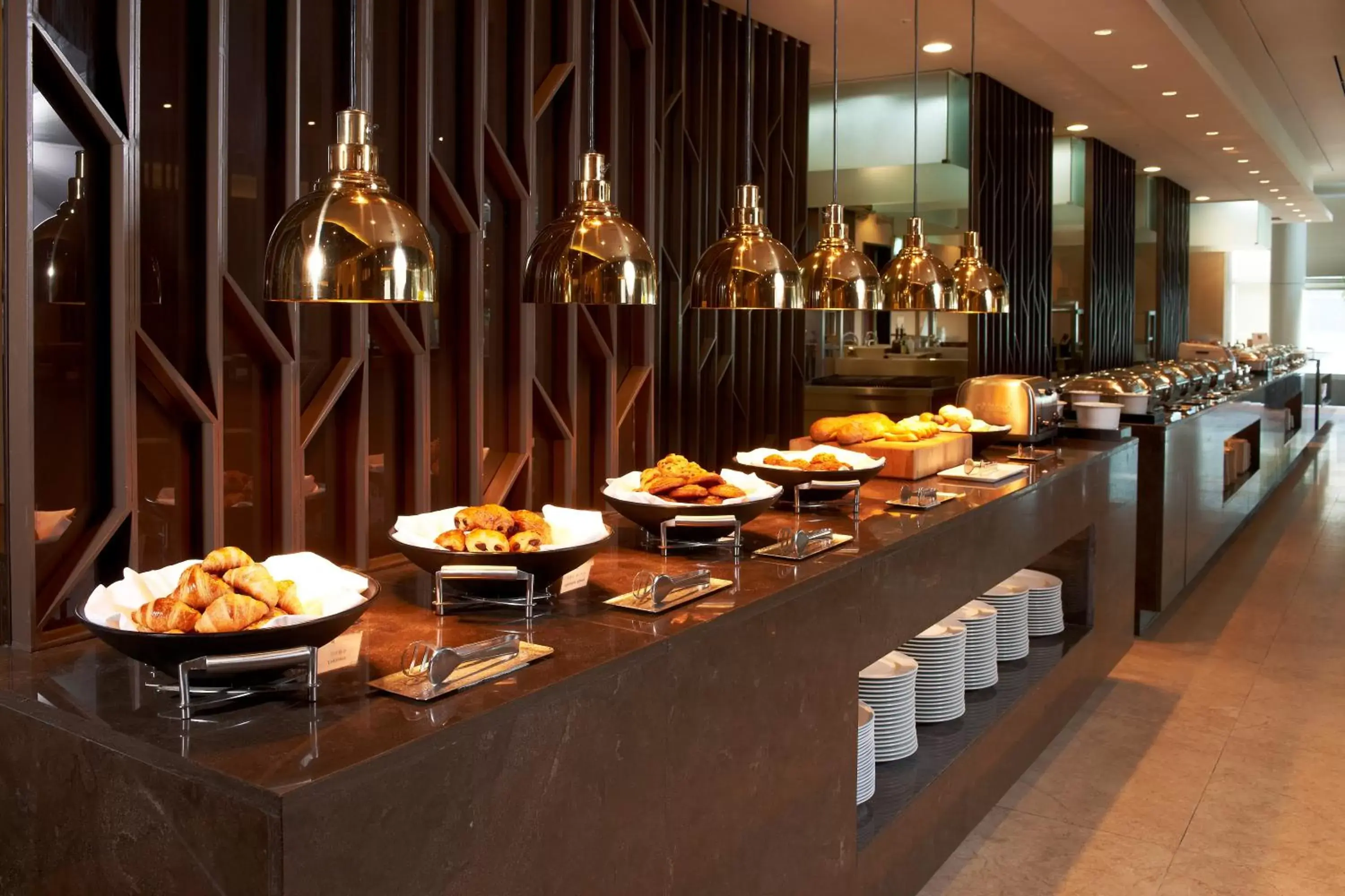 Restaurant/places to eat in The Classic 500 Pentaz Executive Residence Restaurant/places to eat in The Classic 500 Pentaz Executive Residence