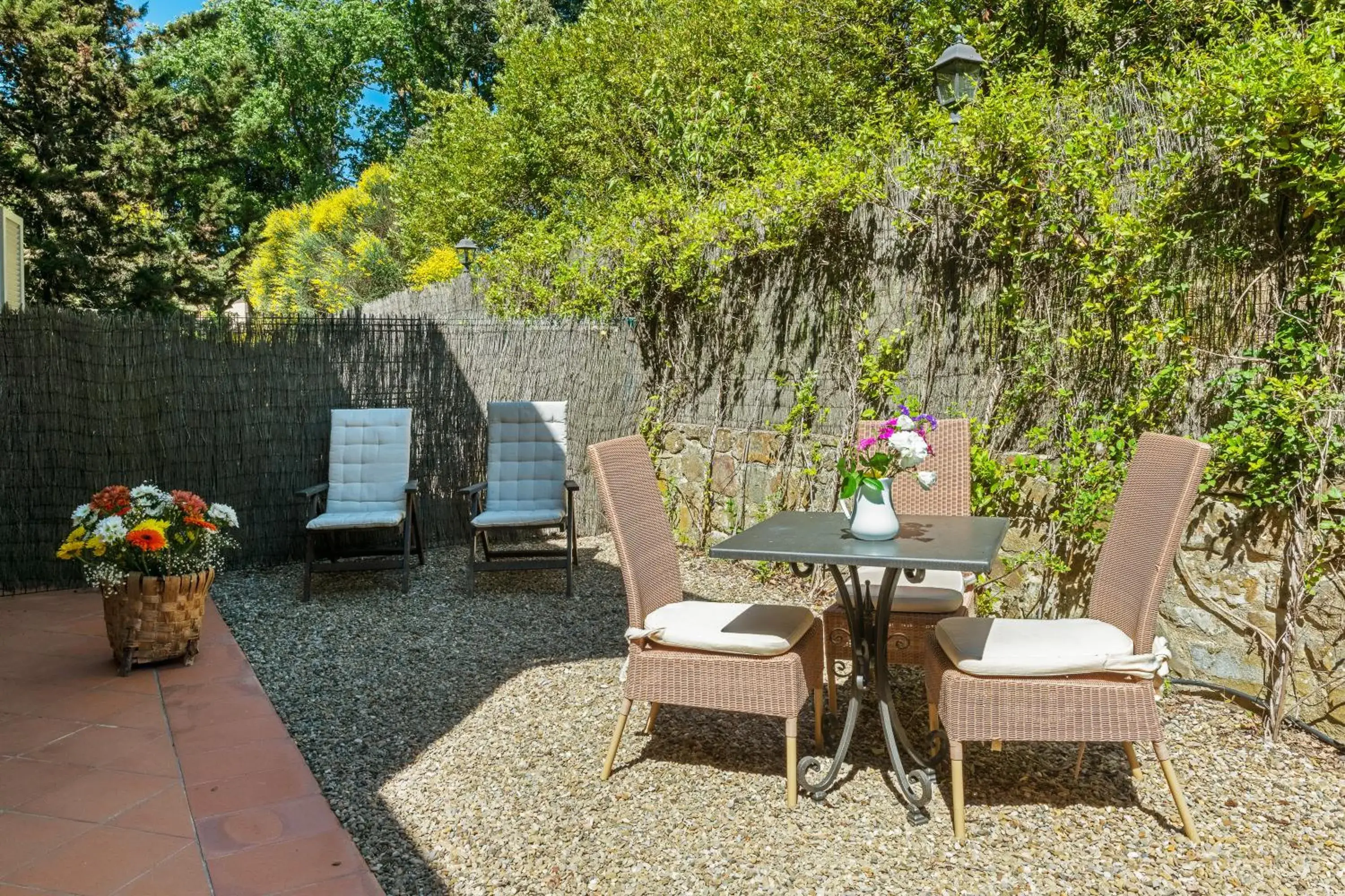 Patio in Si Montalcino Hotel & Restaurant