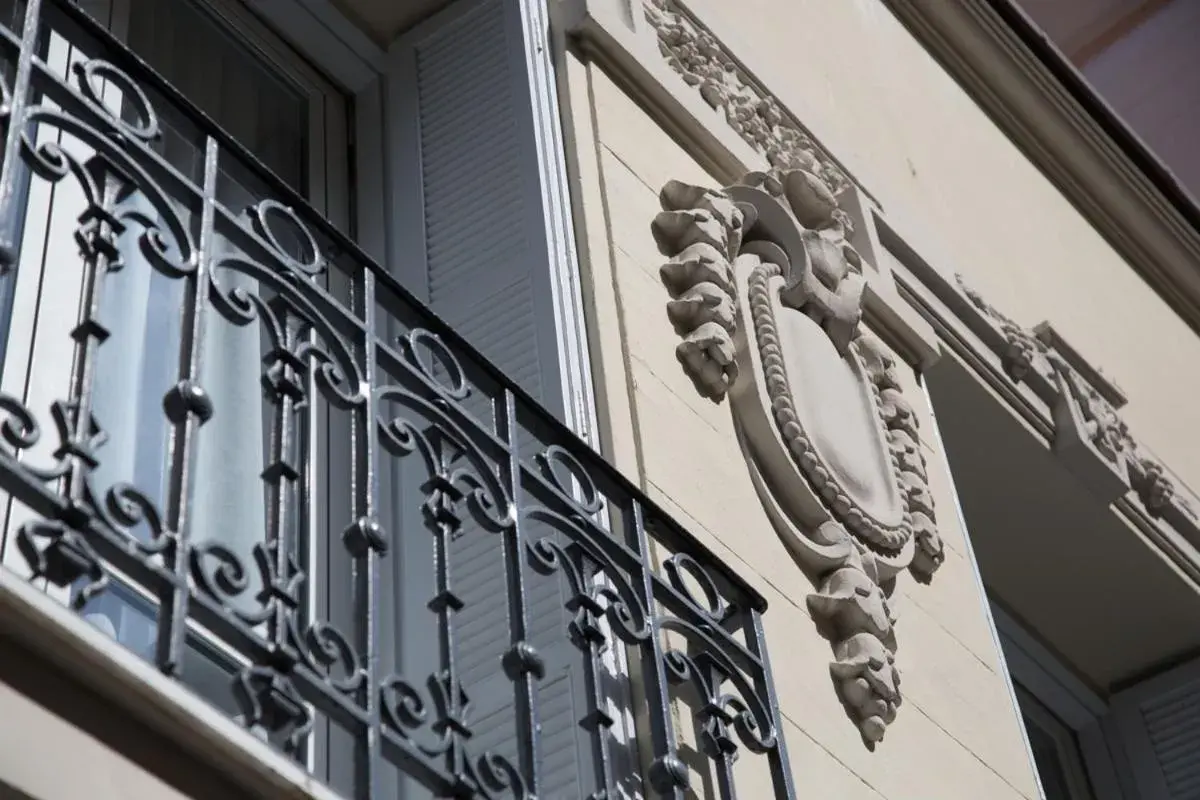 Property building in Hôtel les Cigales Property building in Hôtel les Cigales