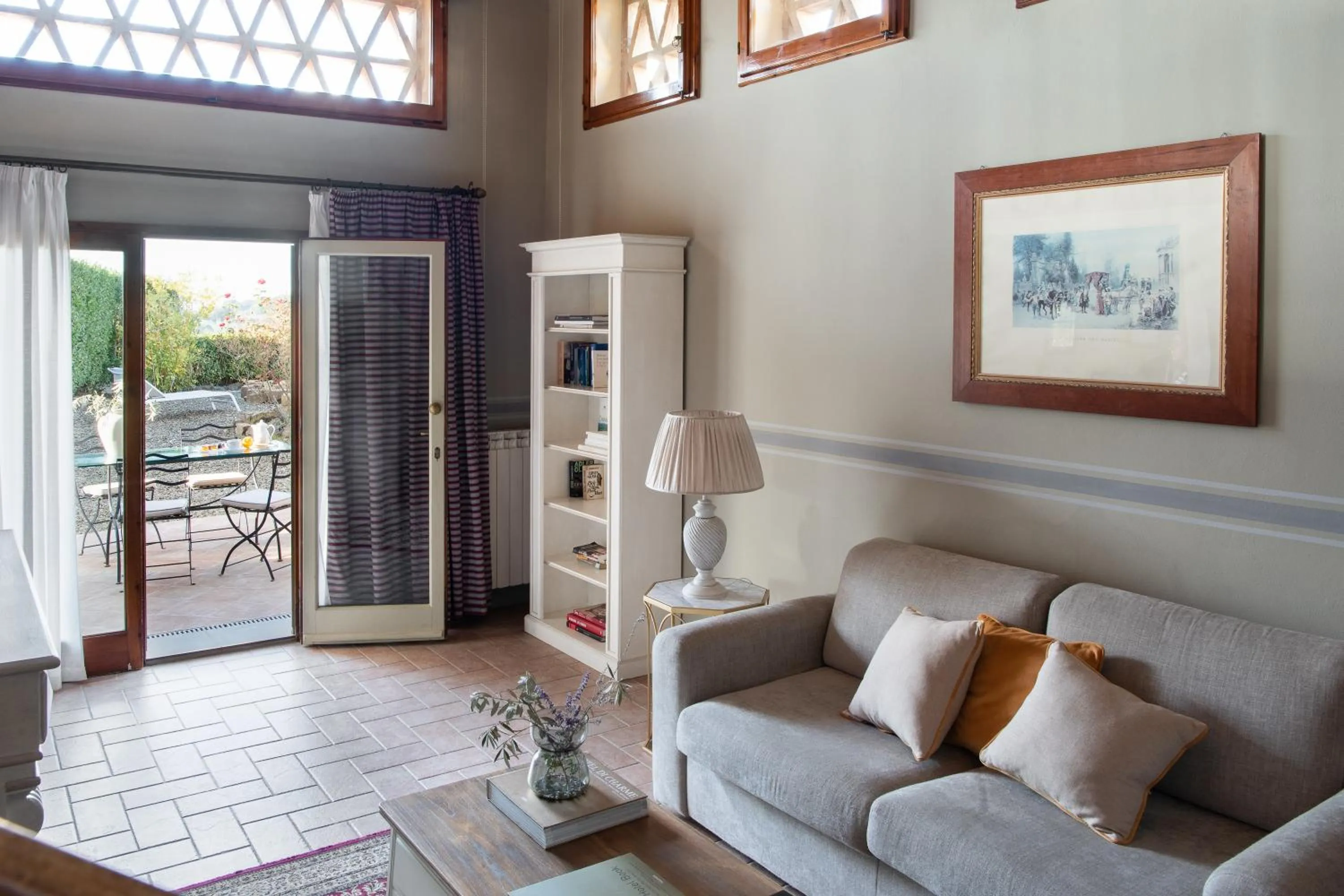 Living room in Relais Villa Olmo - Place of Charme