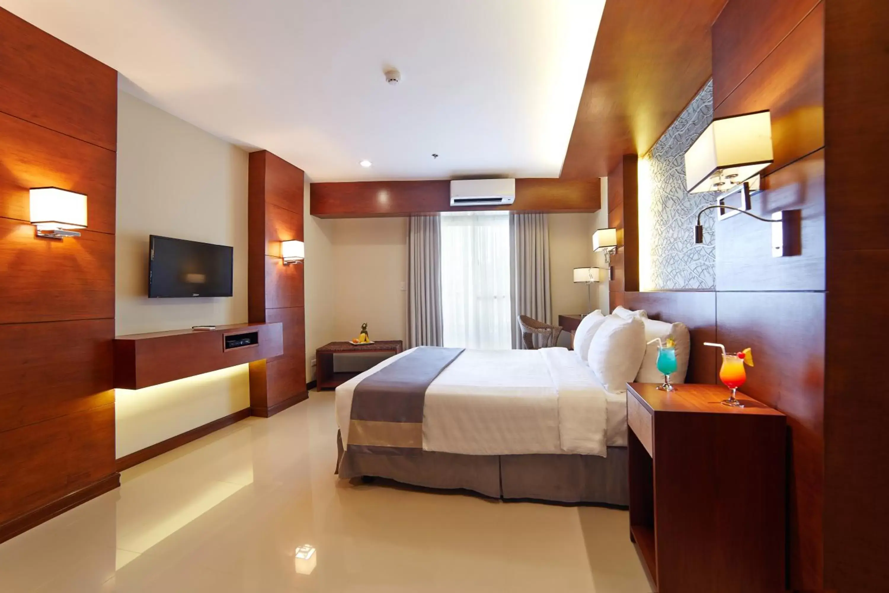 Bedroom, Bed in Cebu White Sands Resort and Spa Bedroom, Bed in Cebu White Sands Resort and Spa