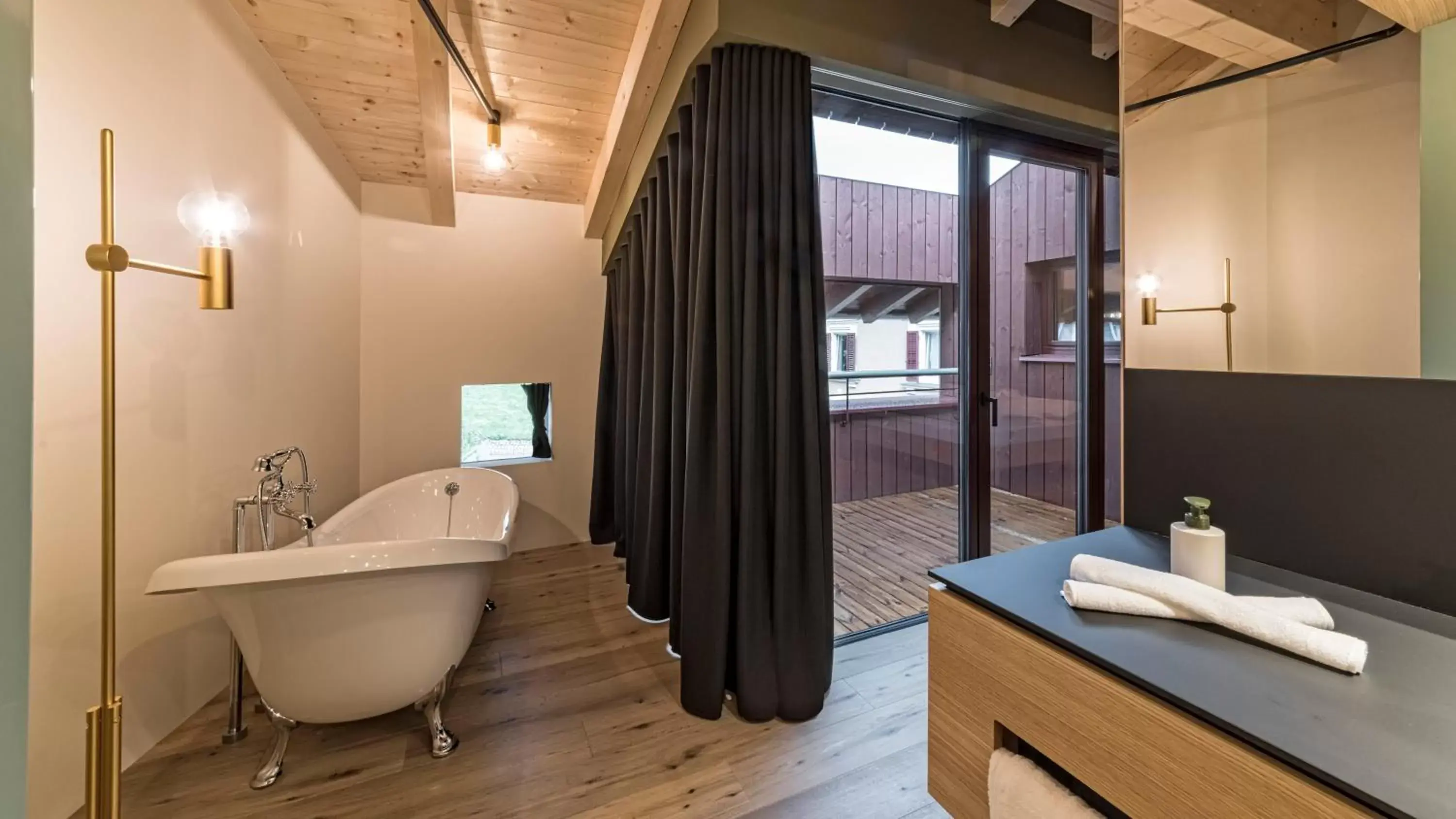 Decorative detail, Bathroom in Hotel Villa Mayr Rooms & Suites