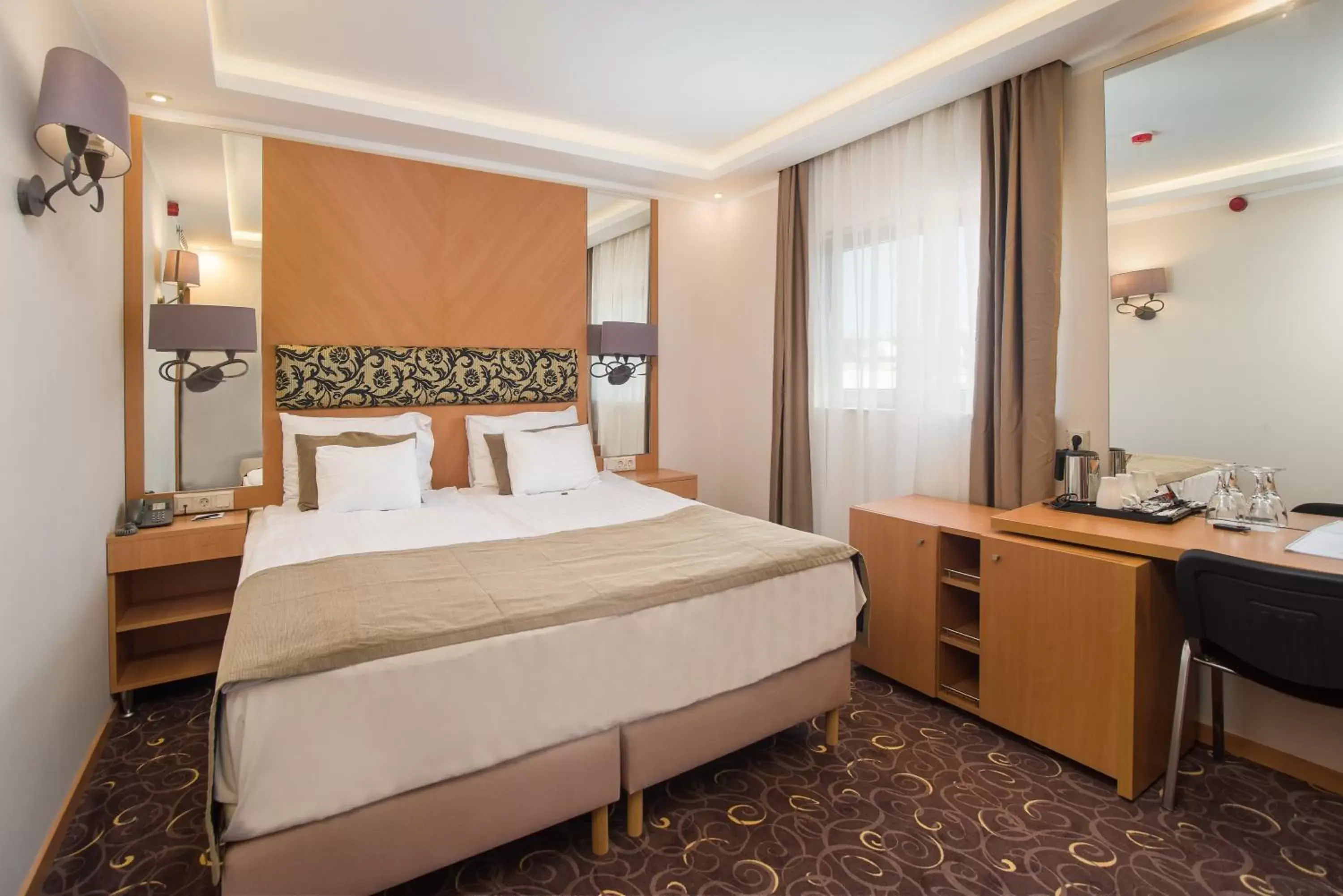 Bedroom, Bed in Marmara Hotel Budapest